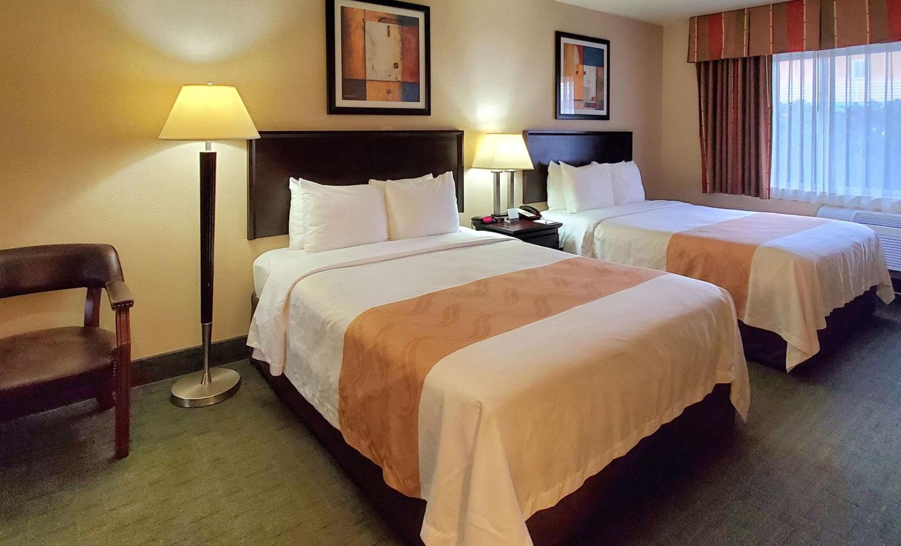 Standard Room, 2 Queen Beds, Non Smoking - Photo 1