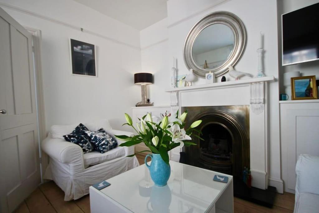 One-Bedroom House photo 2
