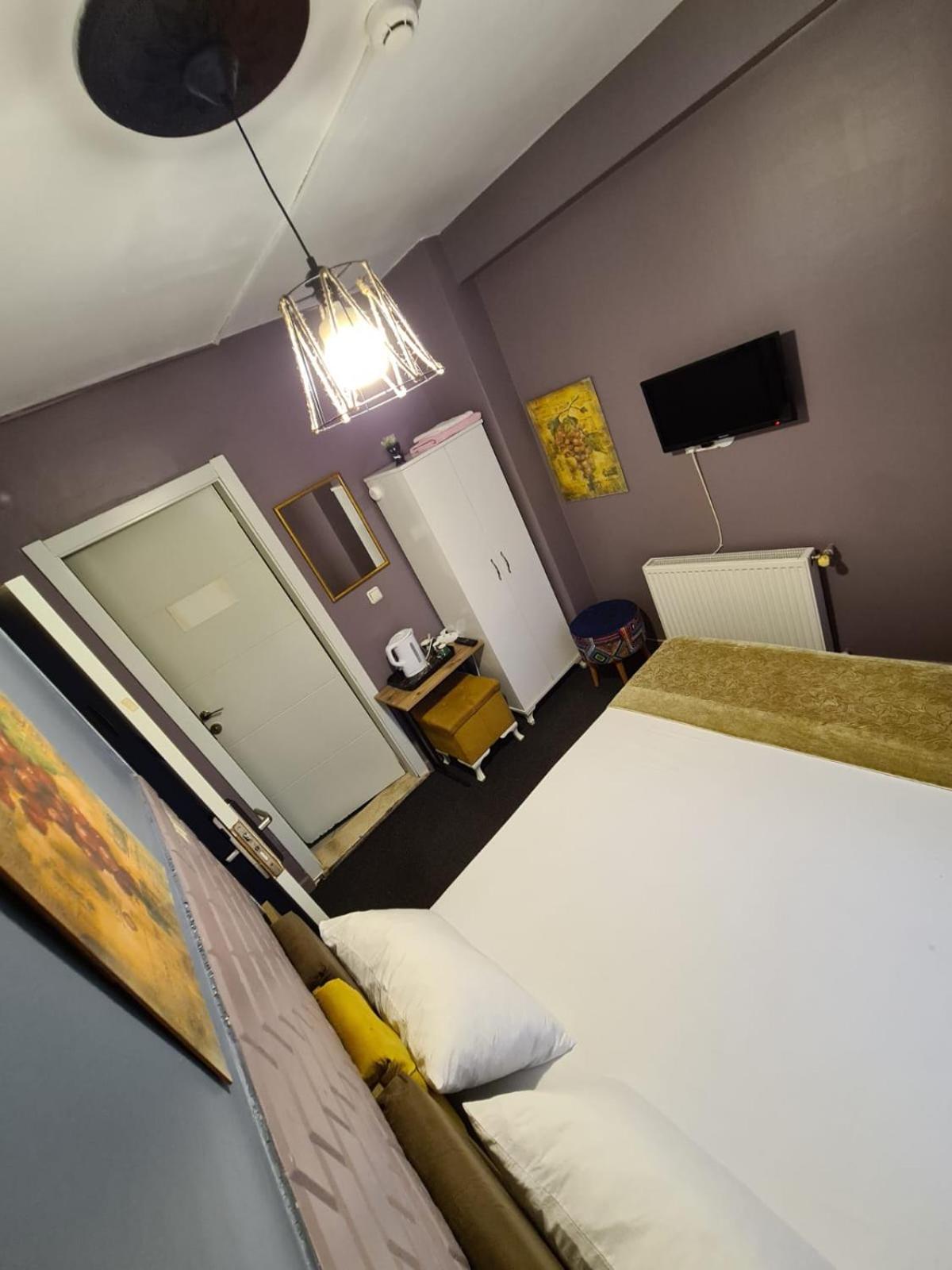 Standard Double Room photo 3