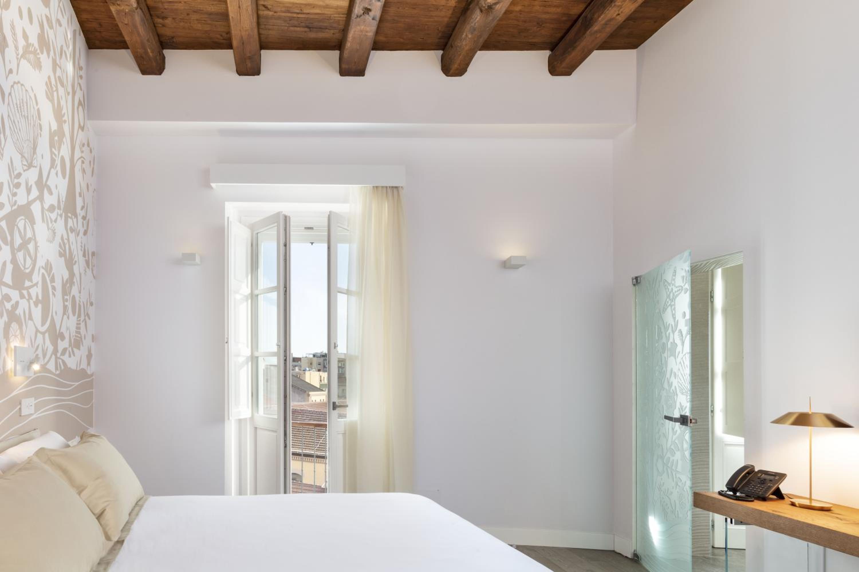 Suite with Garden View photo 2