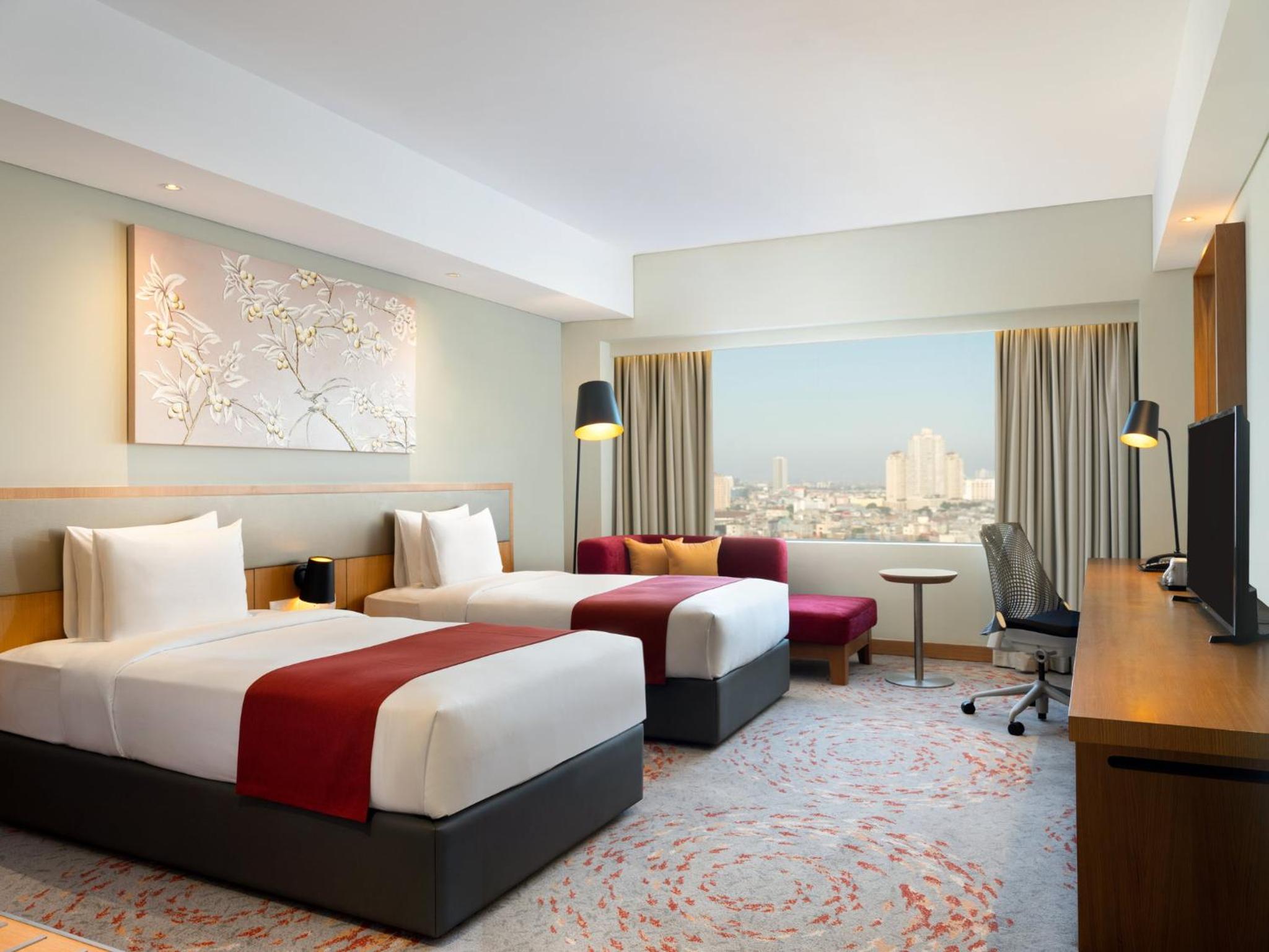 Standard Twin Room with City View