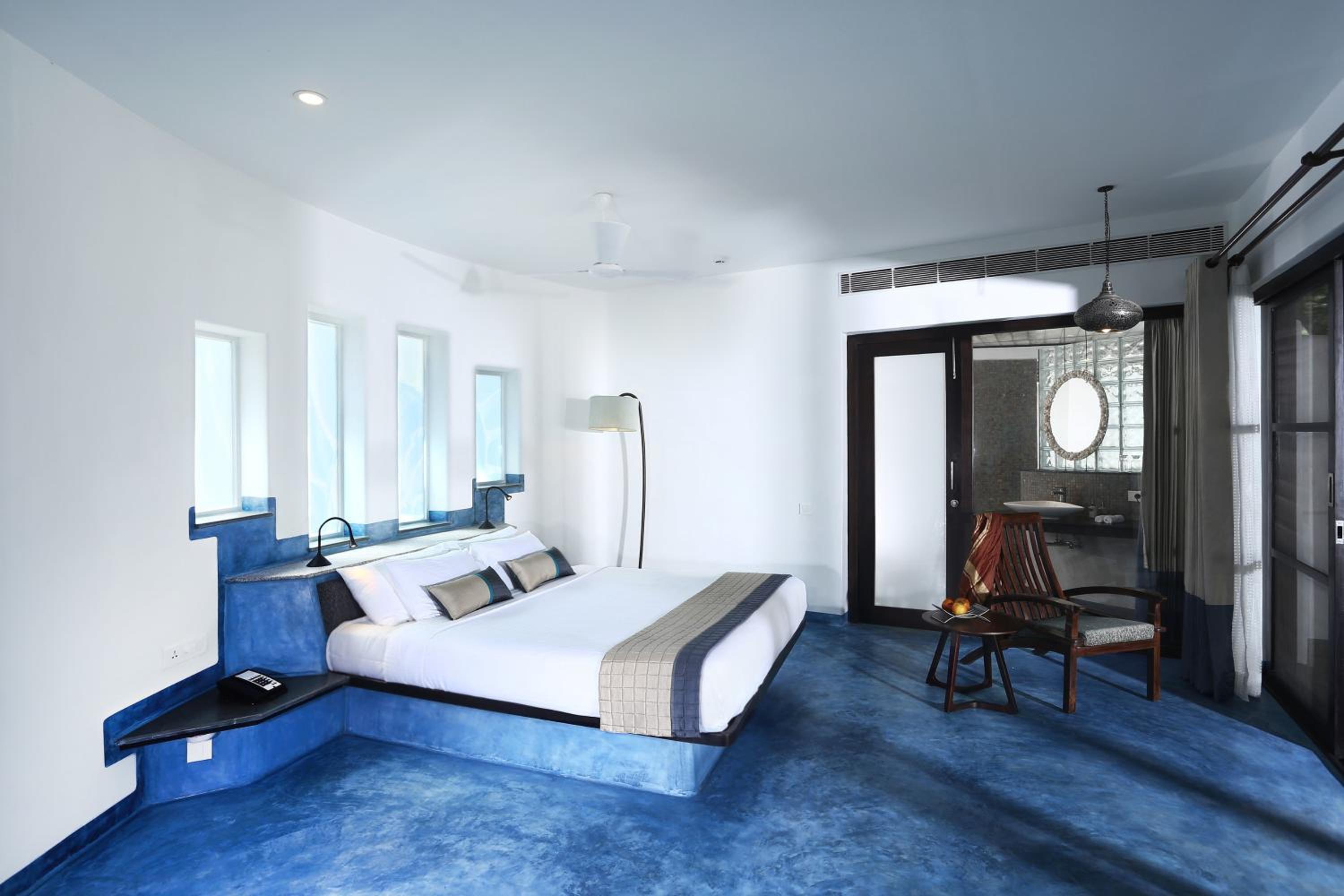 Blue Pearl Villa with Plunge Pool