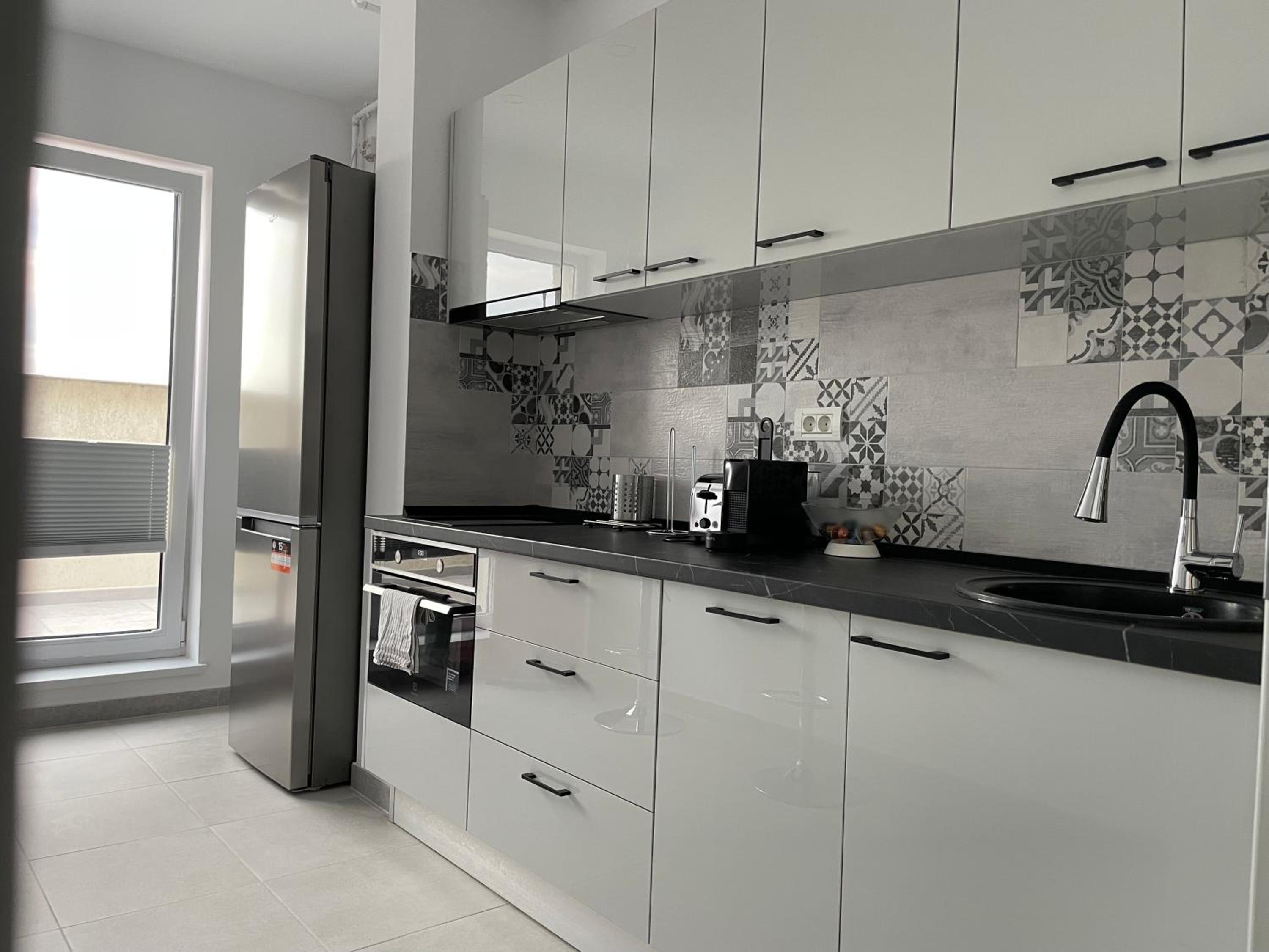 One-Bedroom Apartment - Photo 9