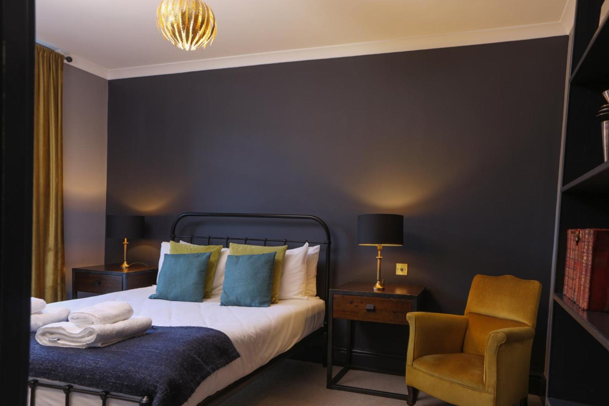 Suite with Balcony - Photo 14