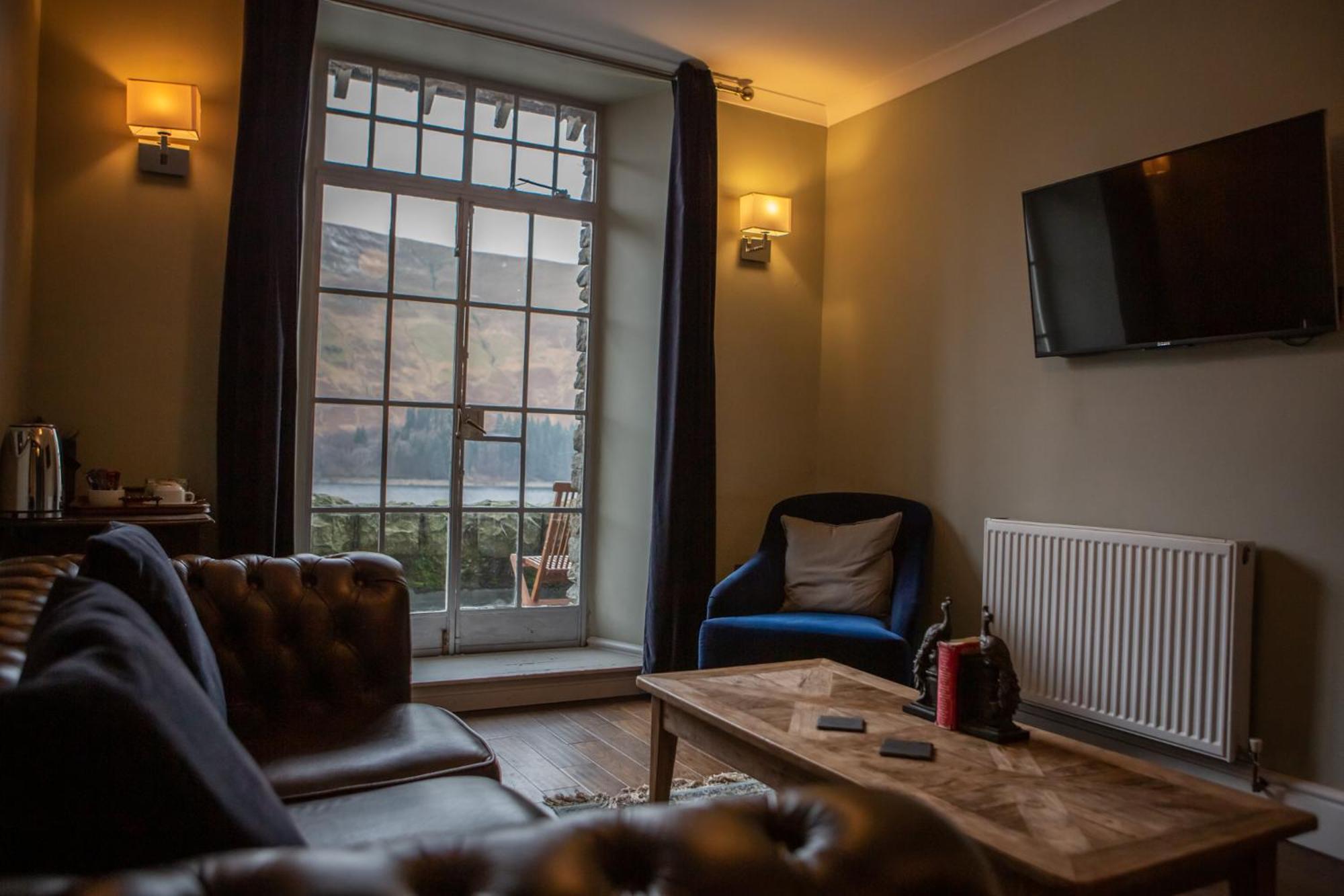 Suite with Balcony - Photo 21