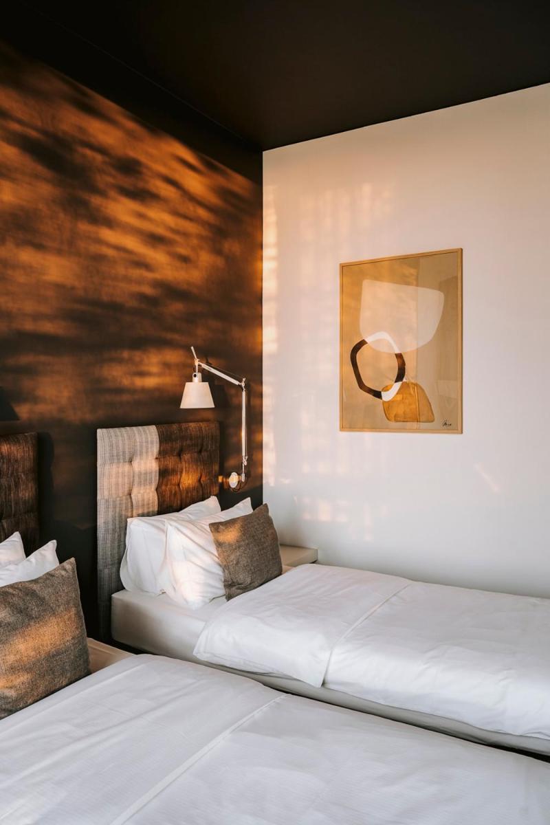 Large Double Room photo 1