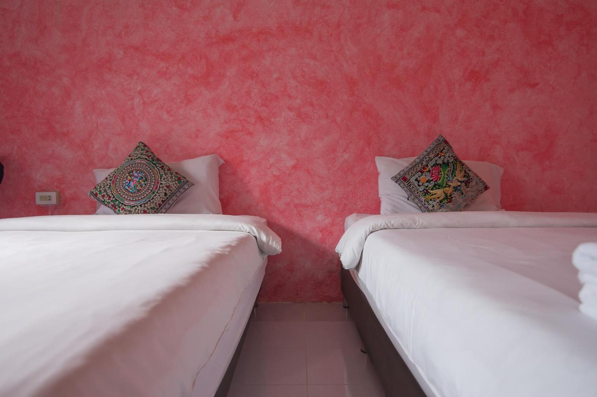 Standard Twin Room photo 3