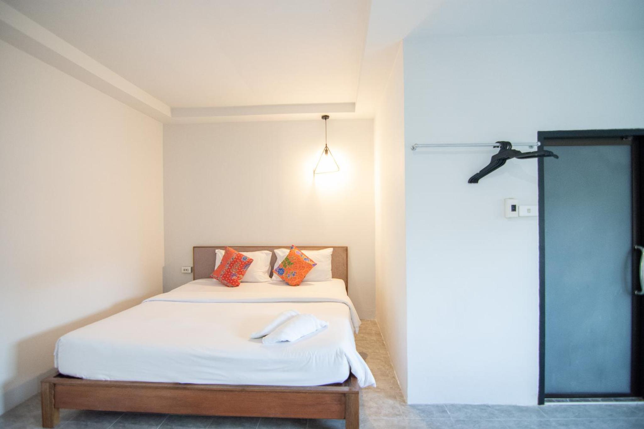 Large Double Room photo 2