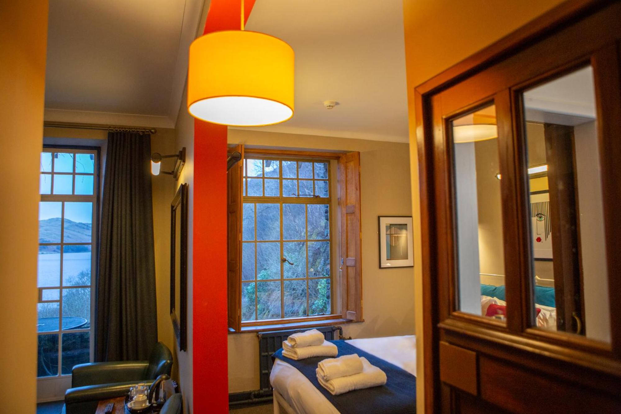 Junior Suite with Lake View - Photo 21
