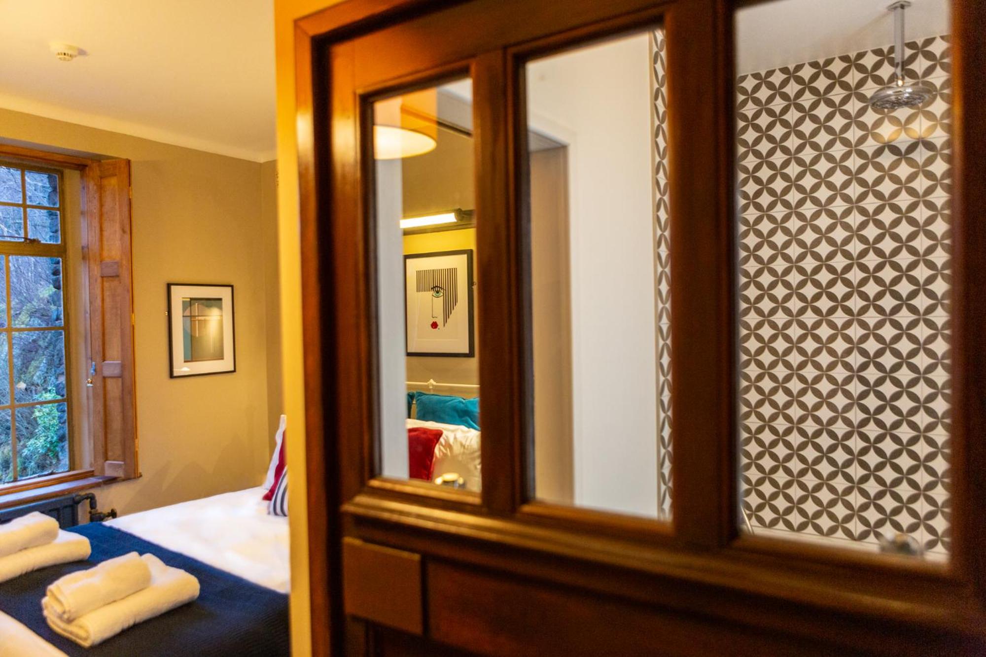 Junior Suite with Lake View - Photo 6