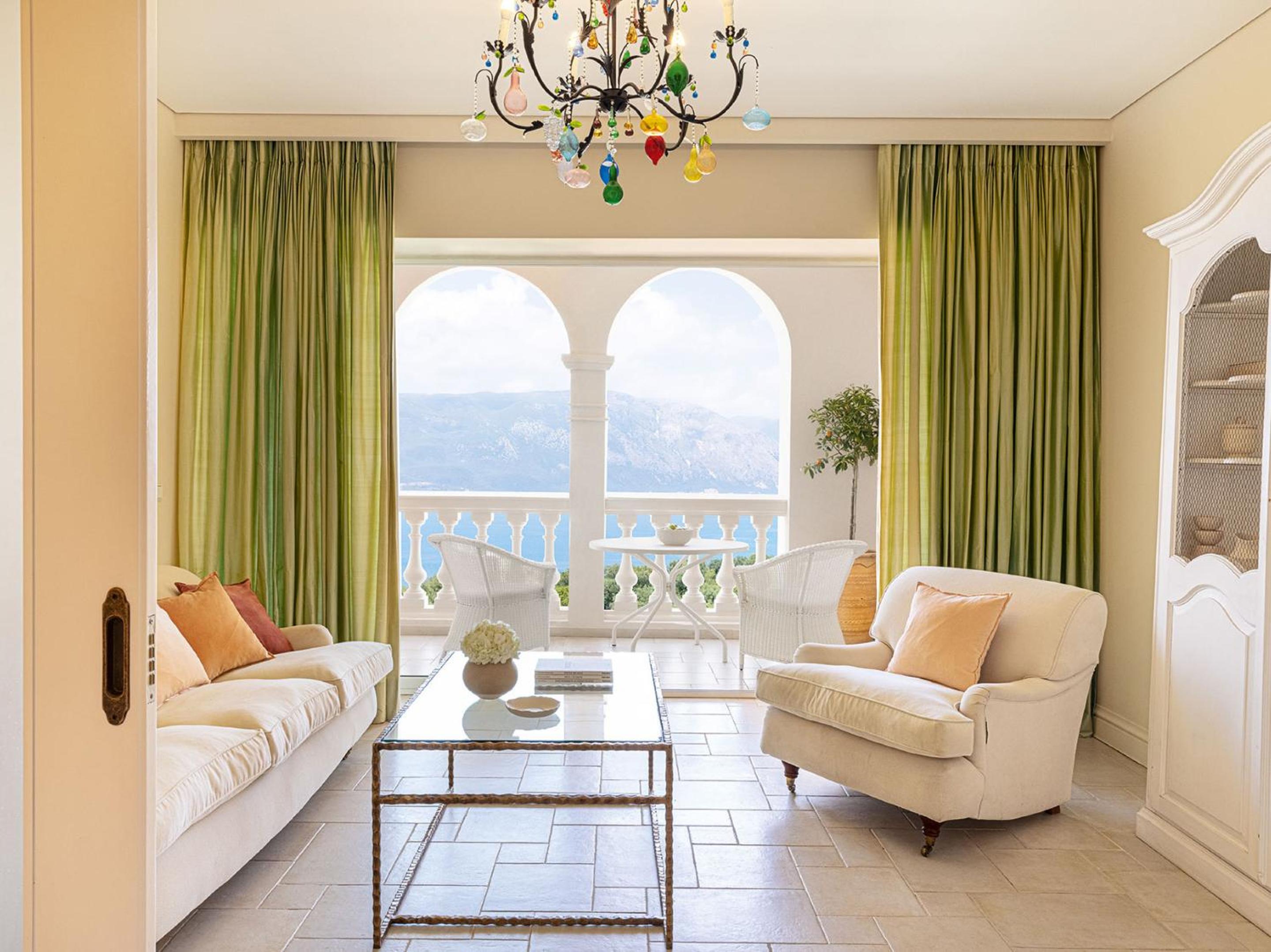 Deluxe Suite Main Building Sea View photo 2