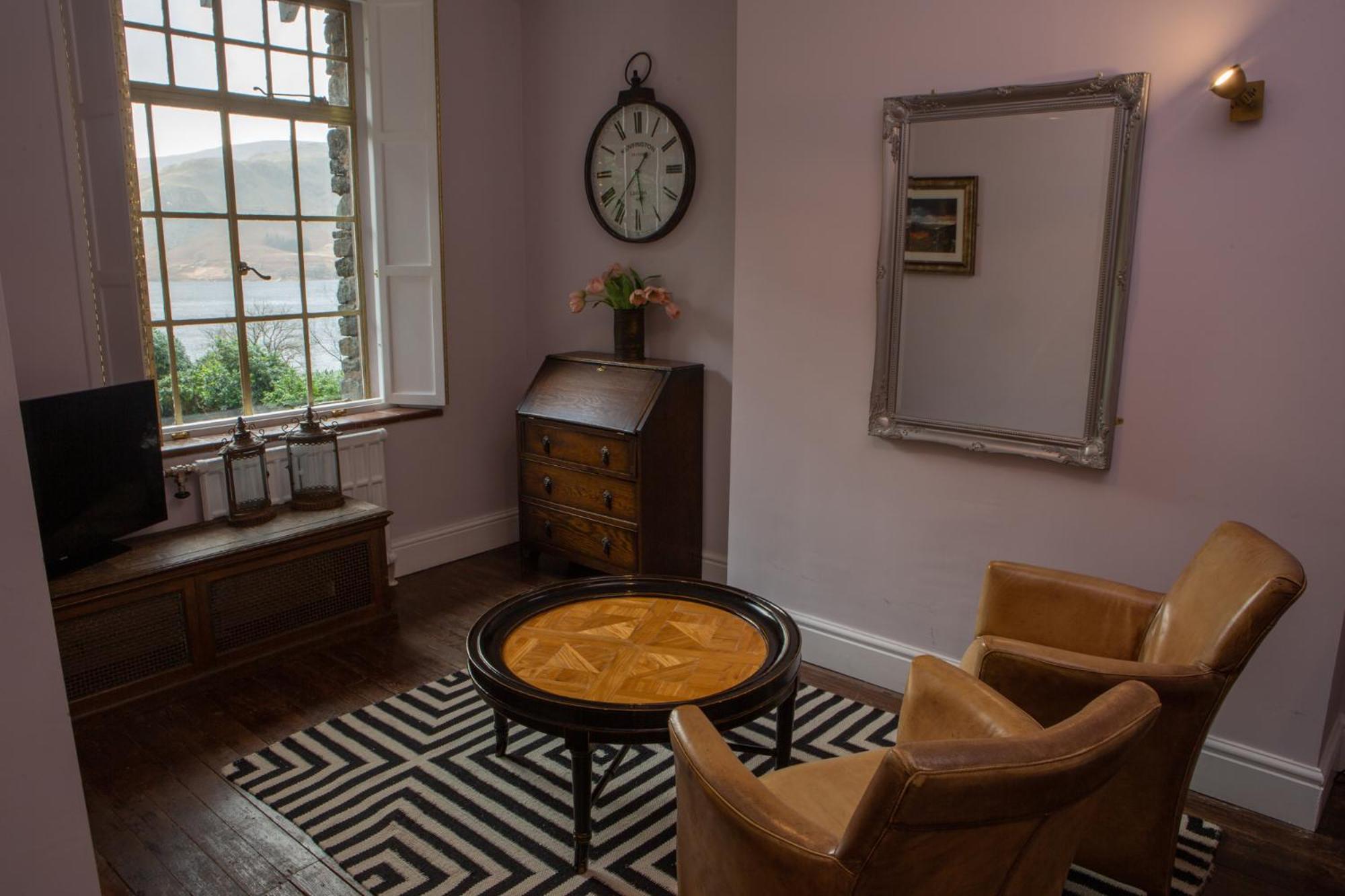 Junior Suite with Lake View - Photo 41
