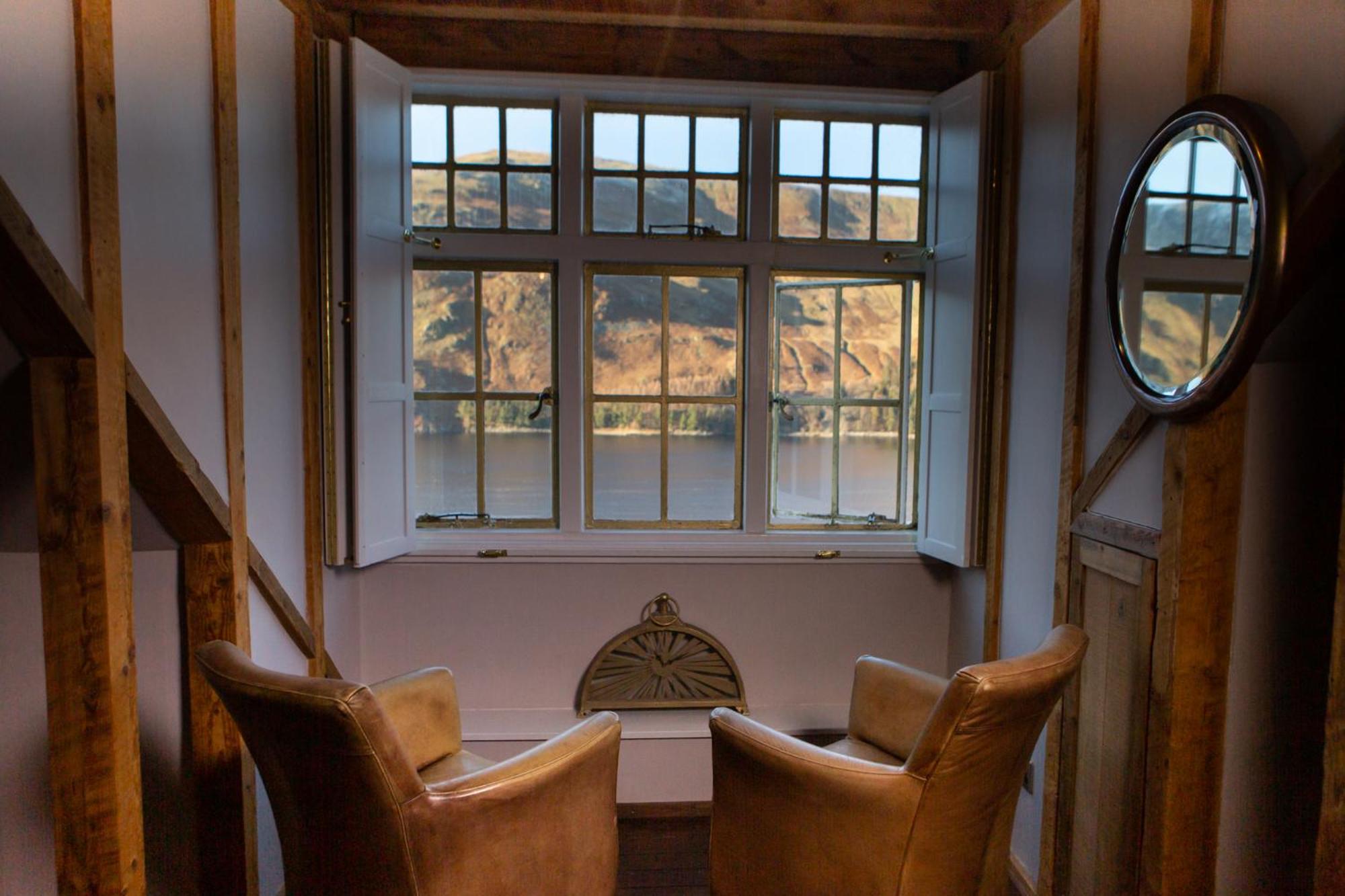 King Room with Lake View - Photo 15