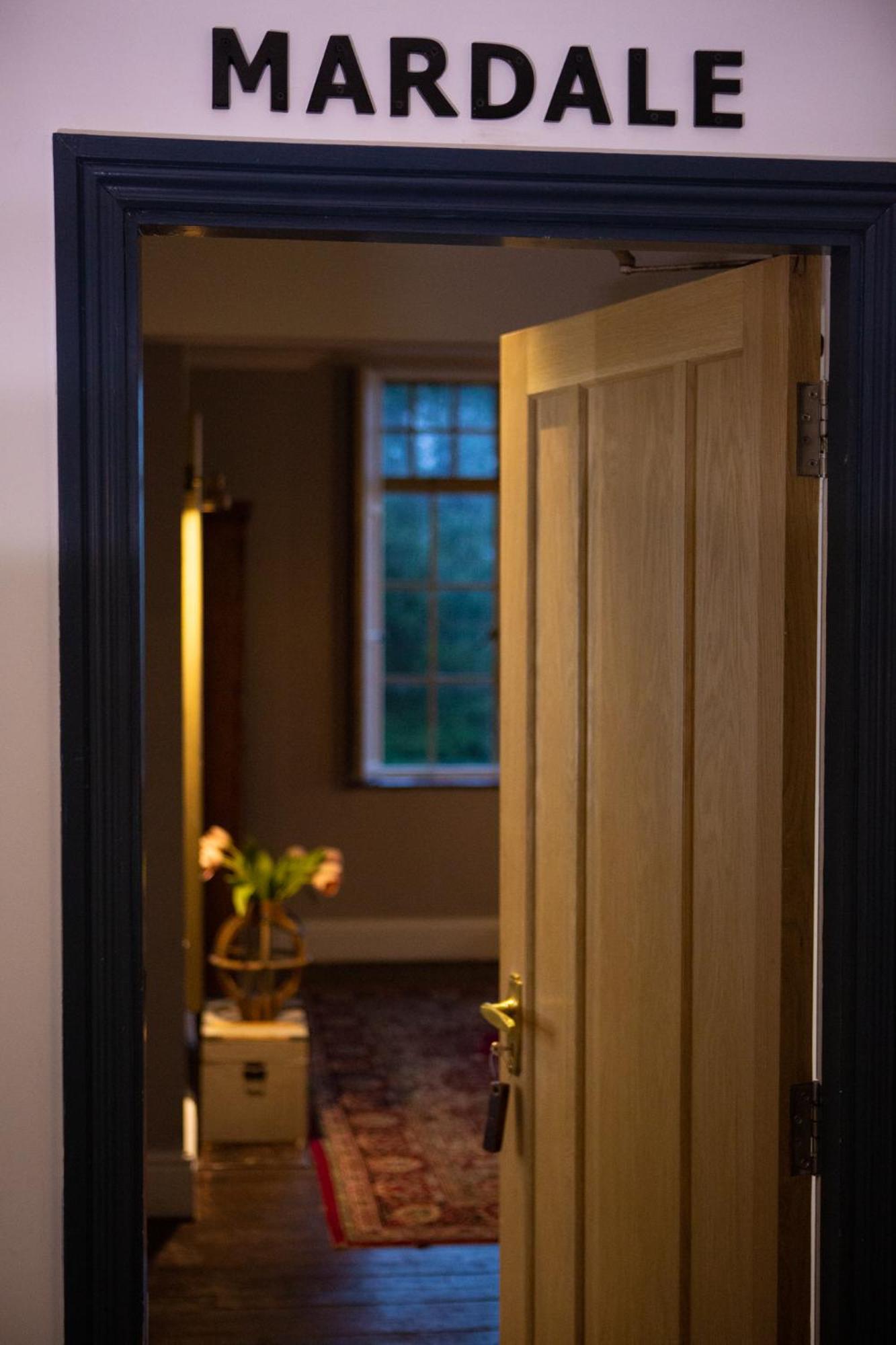 Suite with Lake View - Photo 21