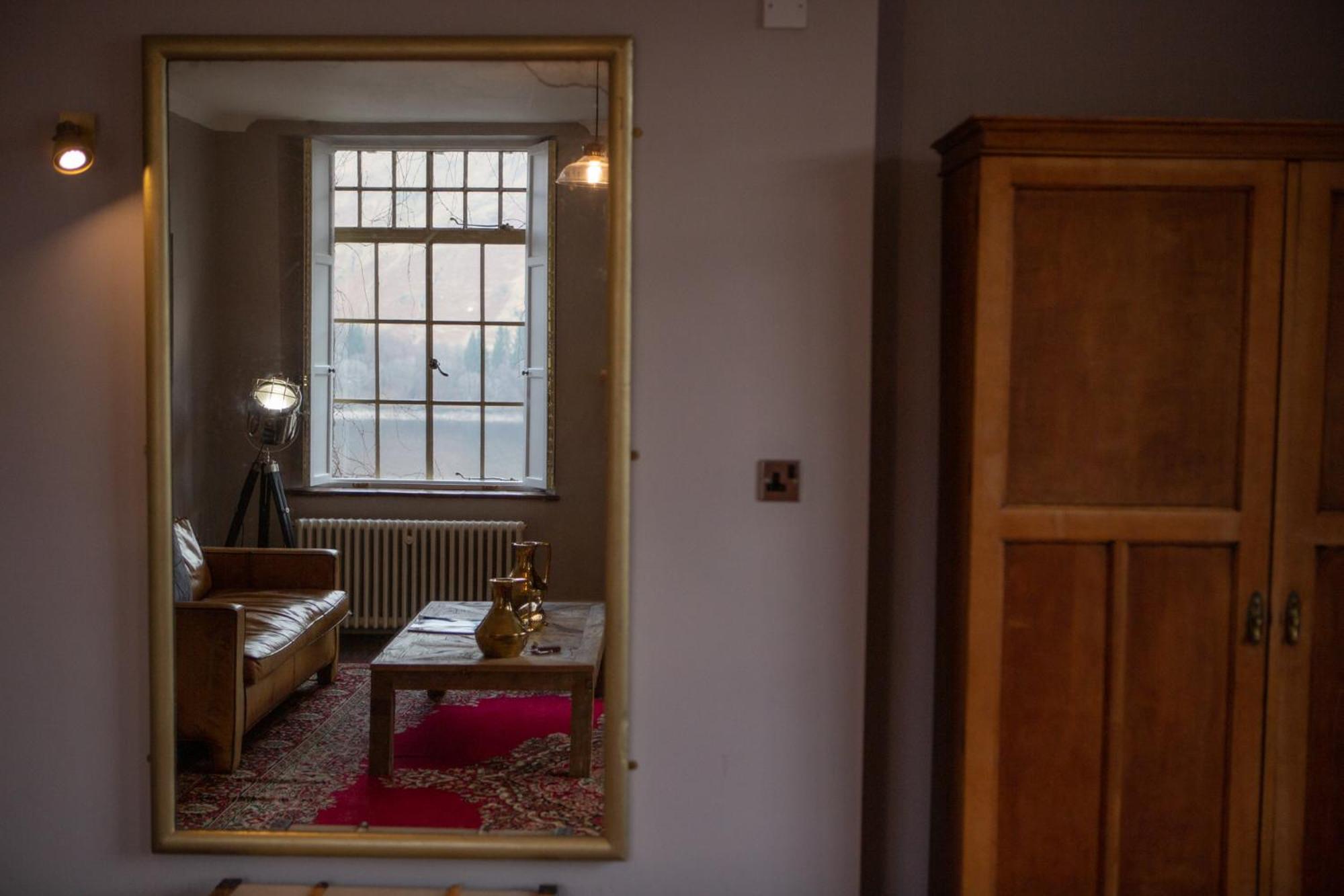 Suite with Lake View - Photo 2