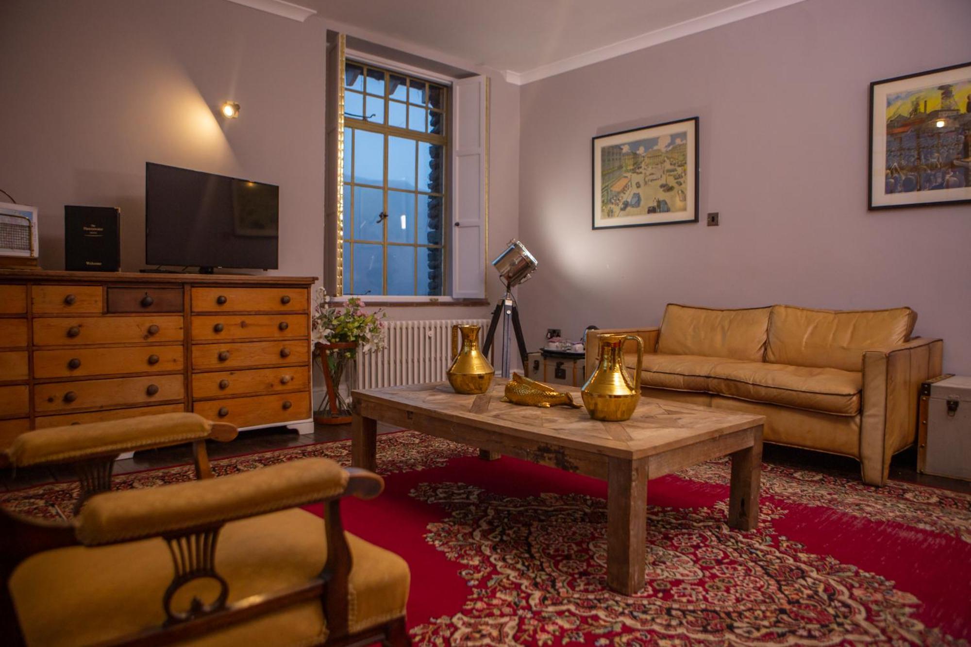 Suite with Lake View - Photo 23
