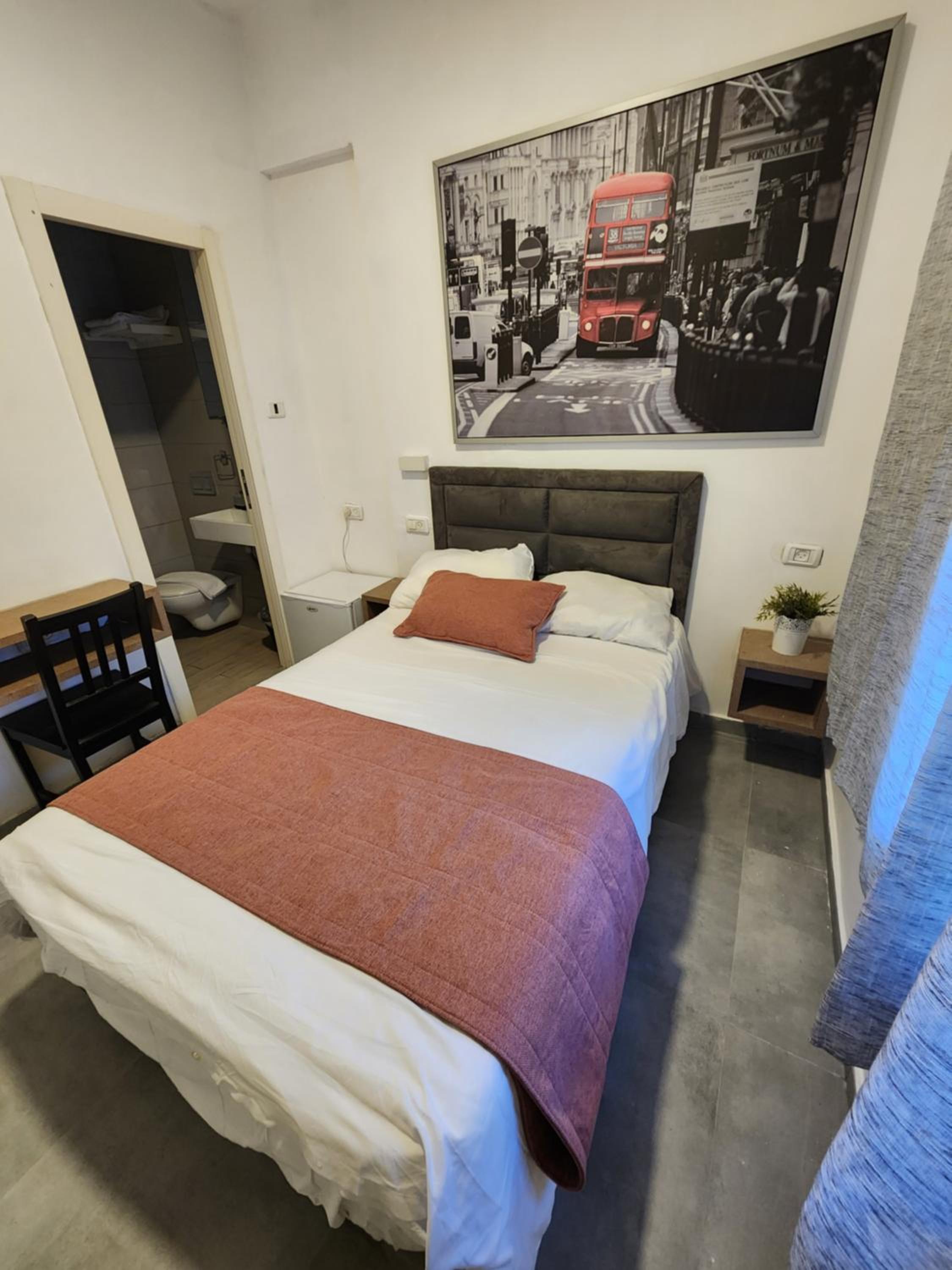 Small Double Room photo 3