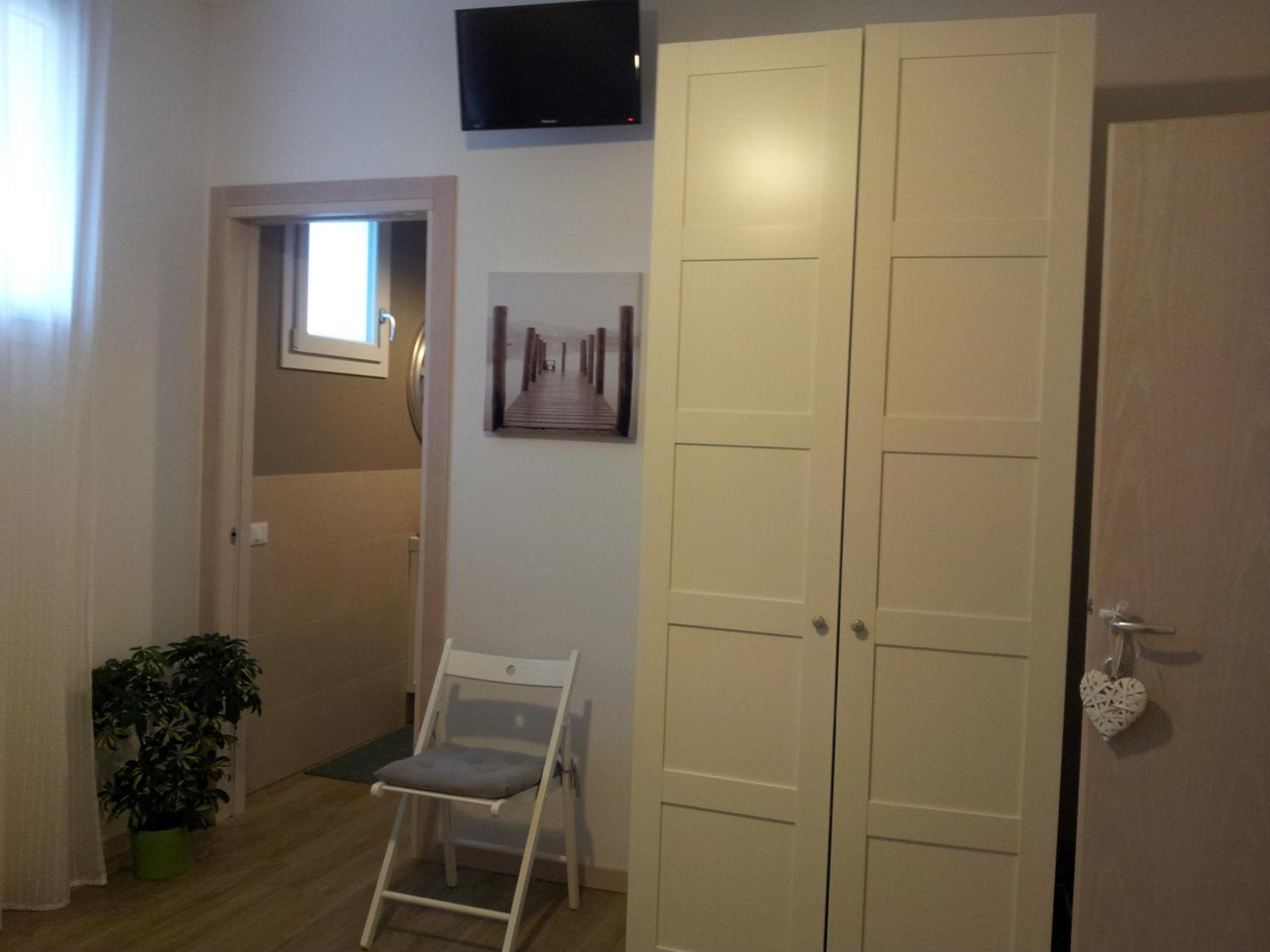 Standard Double or Twin Room photo 1