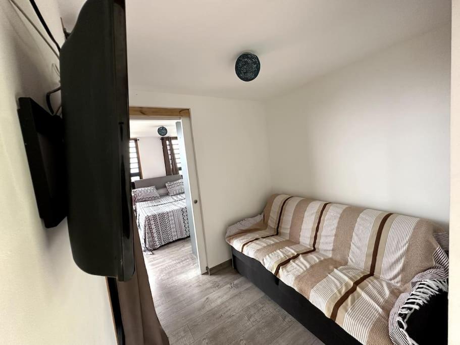 One-Bedroom House photo 2