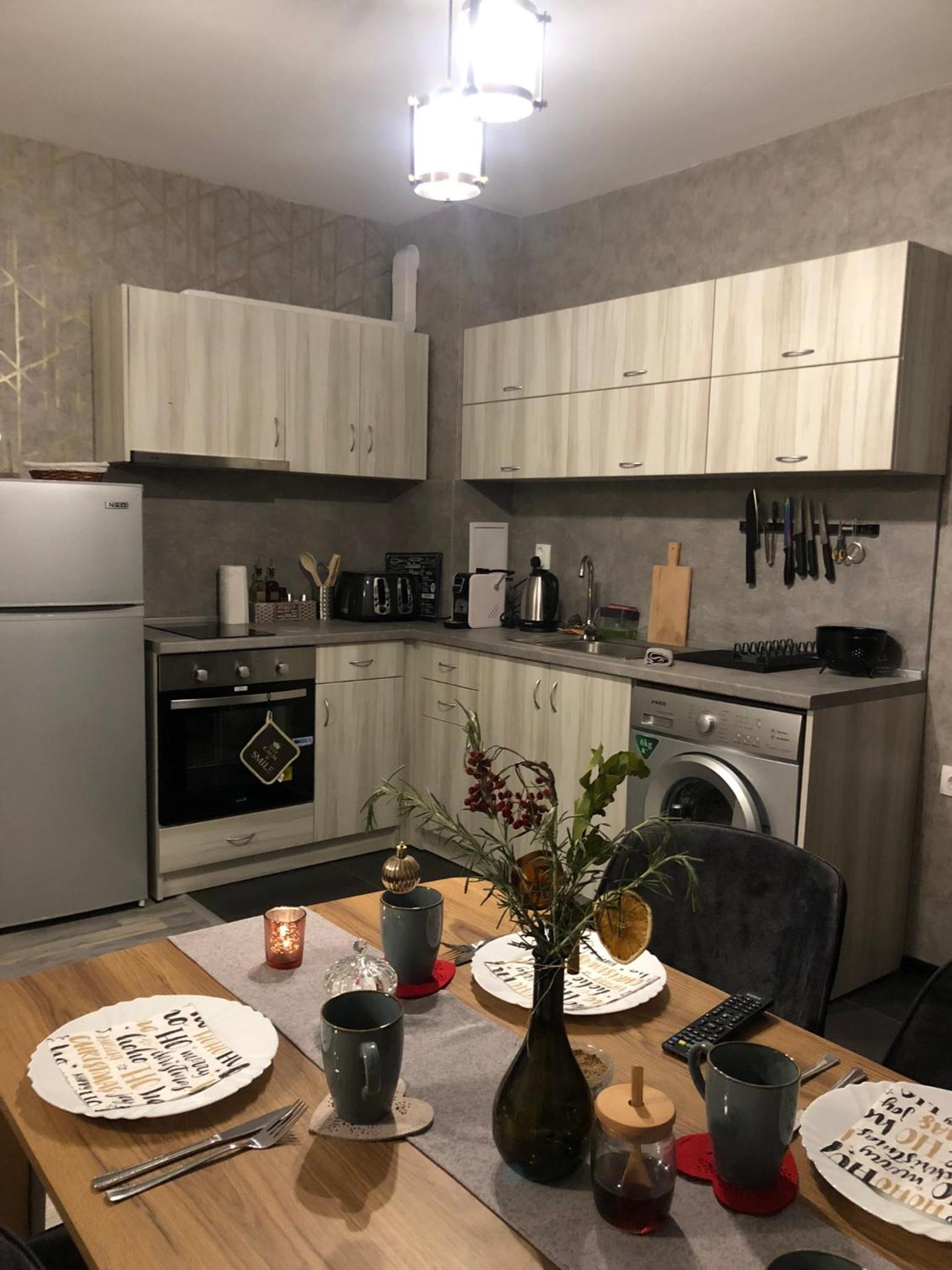One-Bedroom Apartment - Photo 6