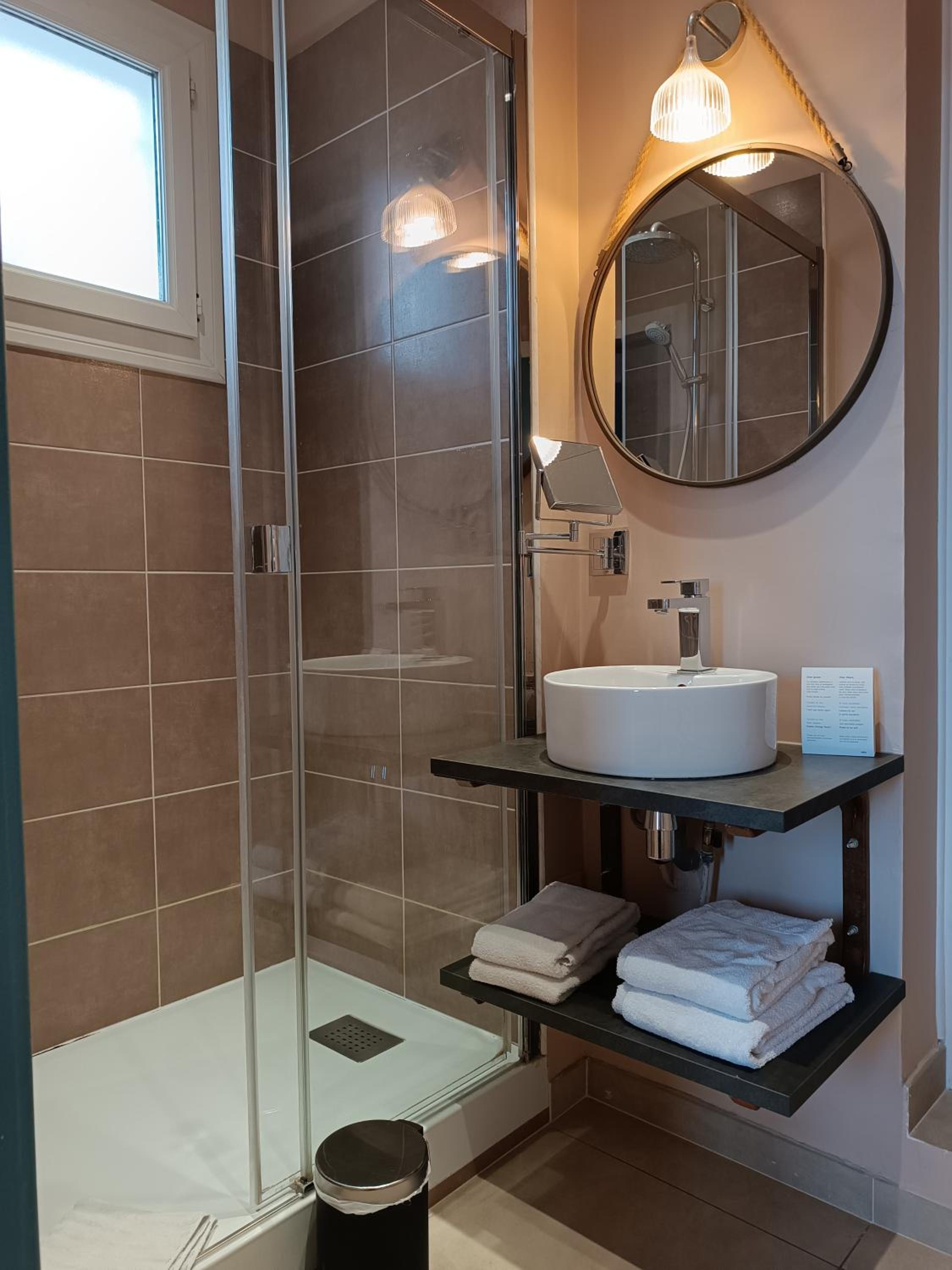 Double Room with Terrace - Photo 3