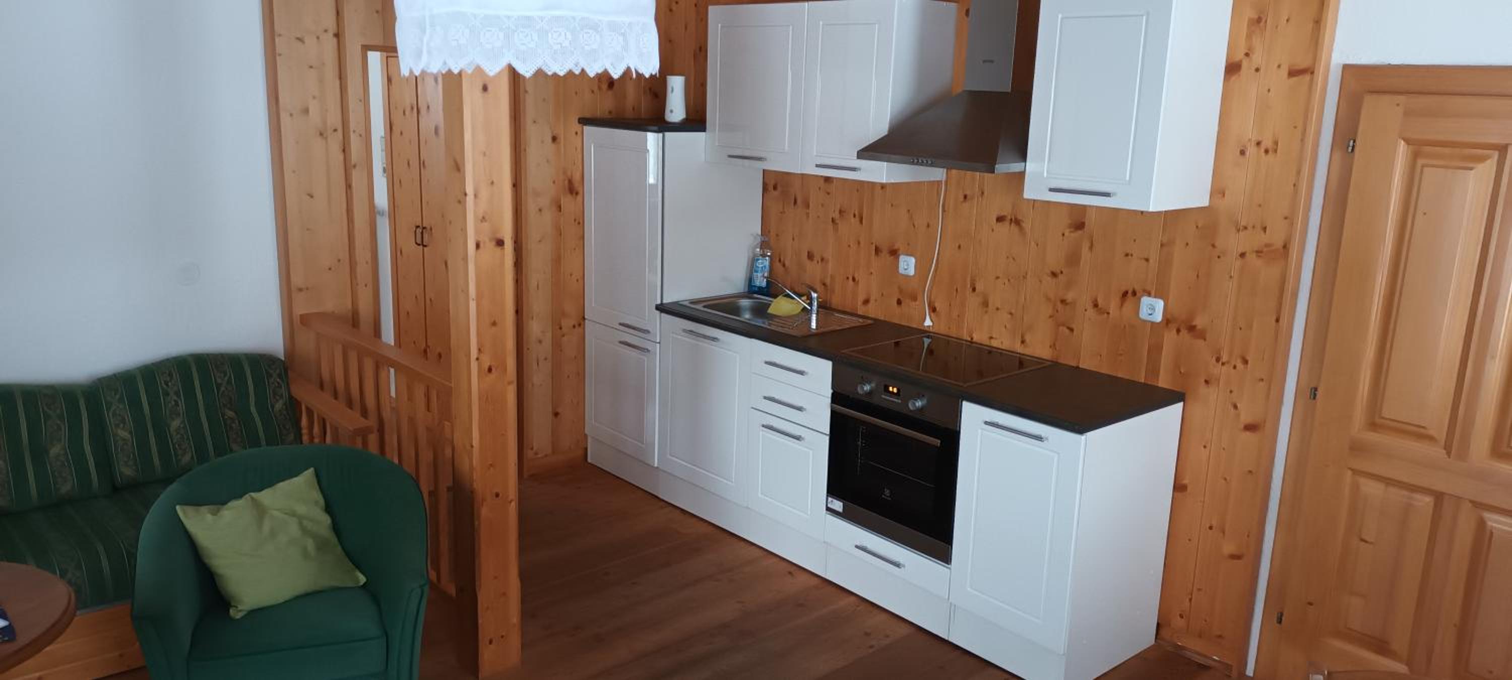 One-Bedroom Apartment with Balcony photo 3