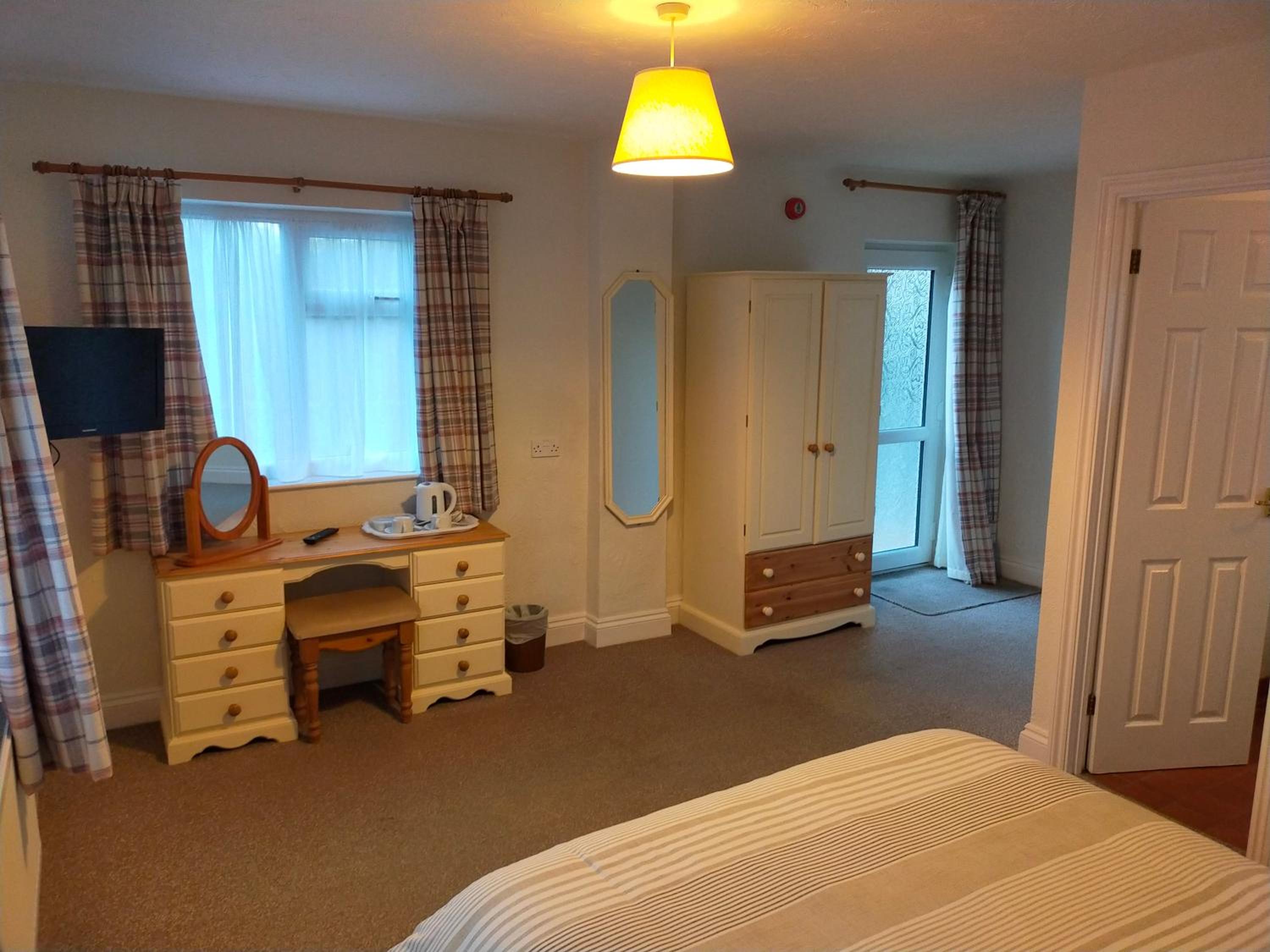 Standard Double Room photo 3