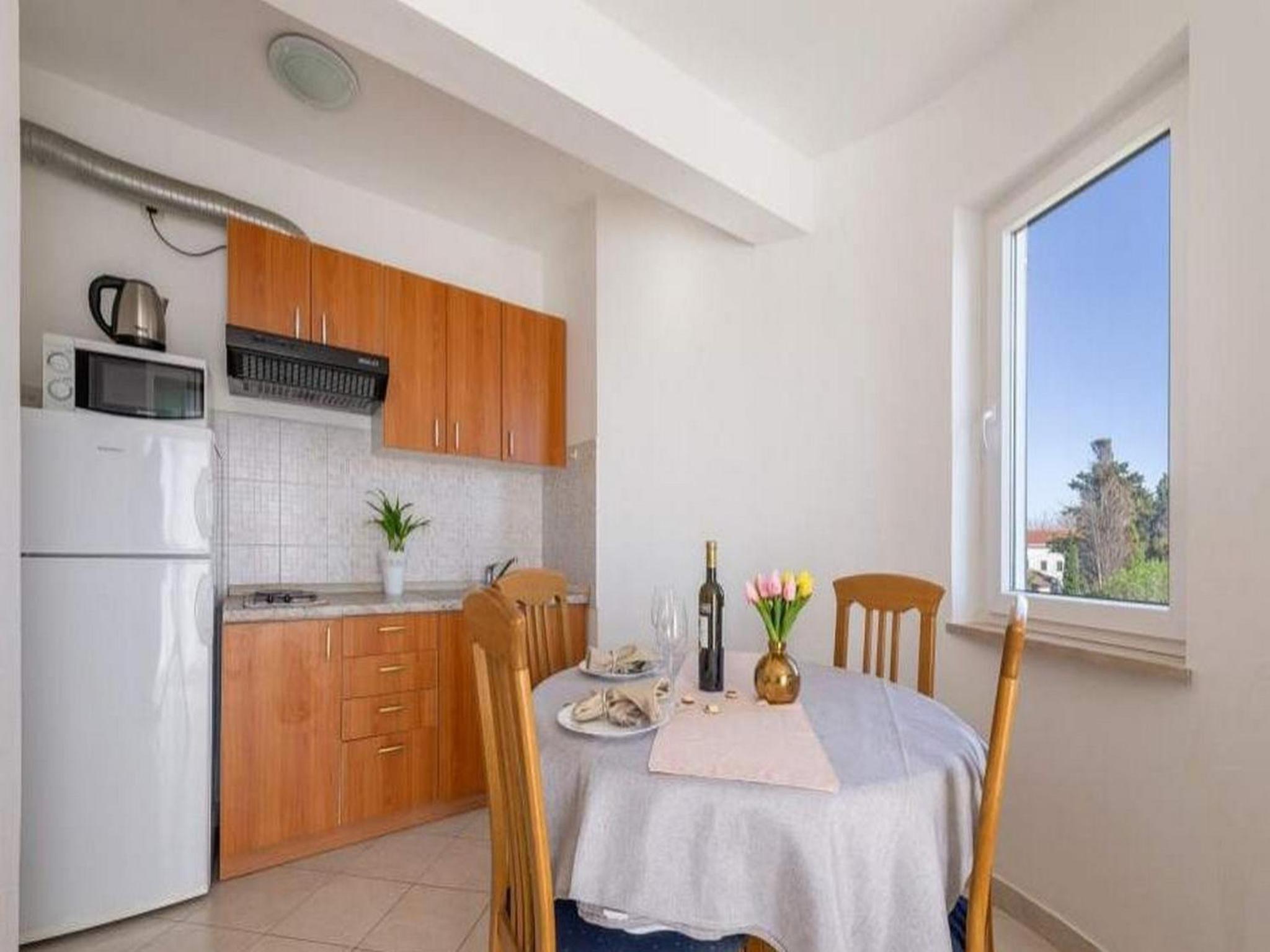 One Bedroom Apartment with Balcony photo 3