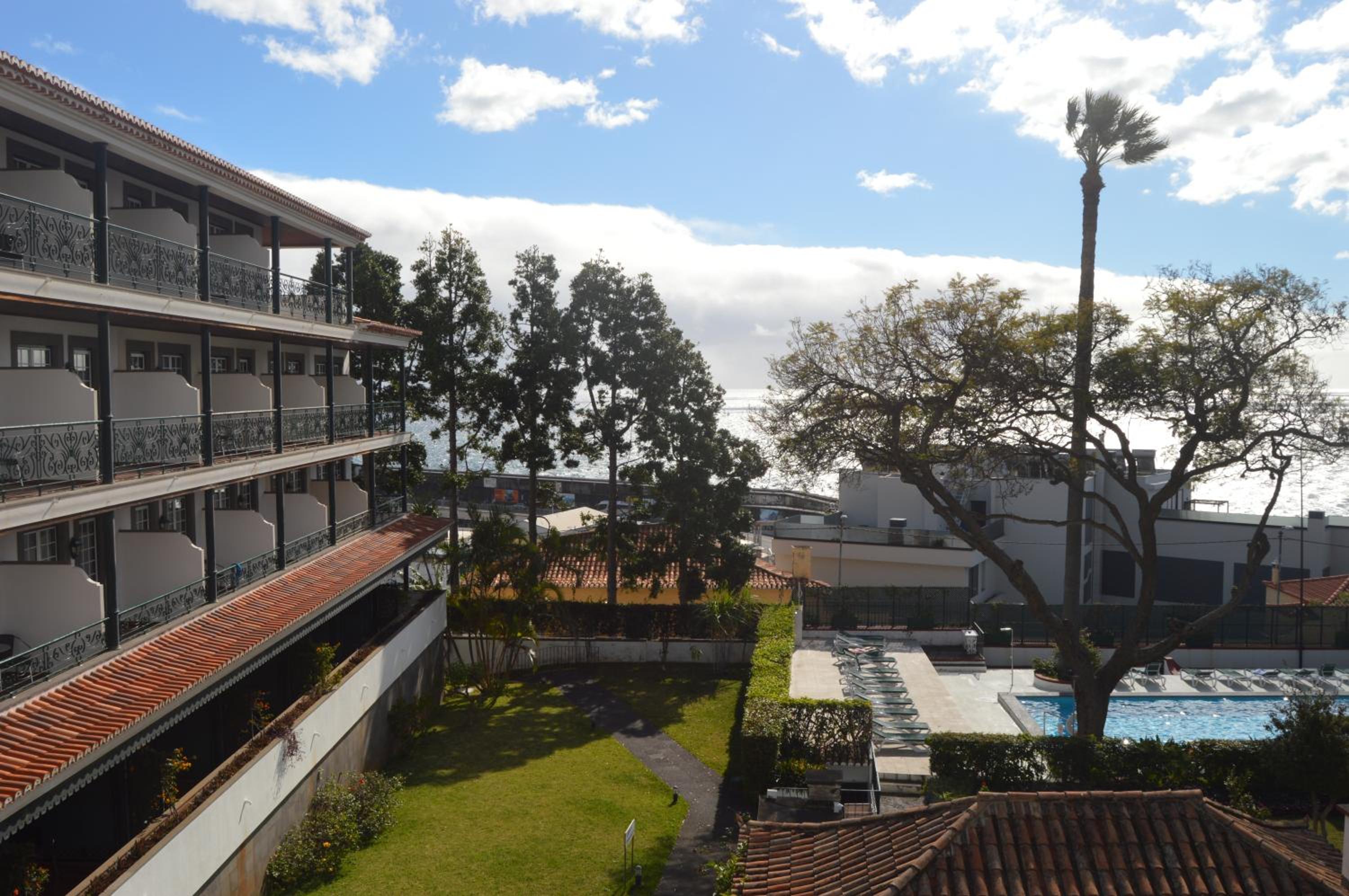 Superior Double or Twin Room with Balcony and Side Sea View
