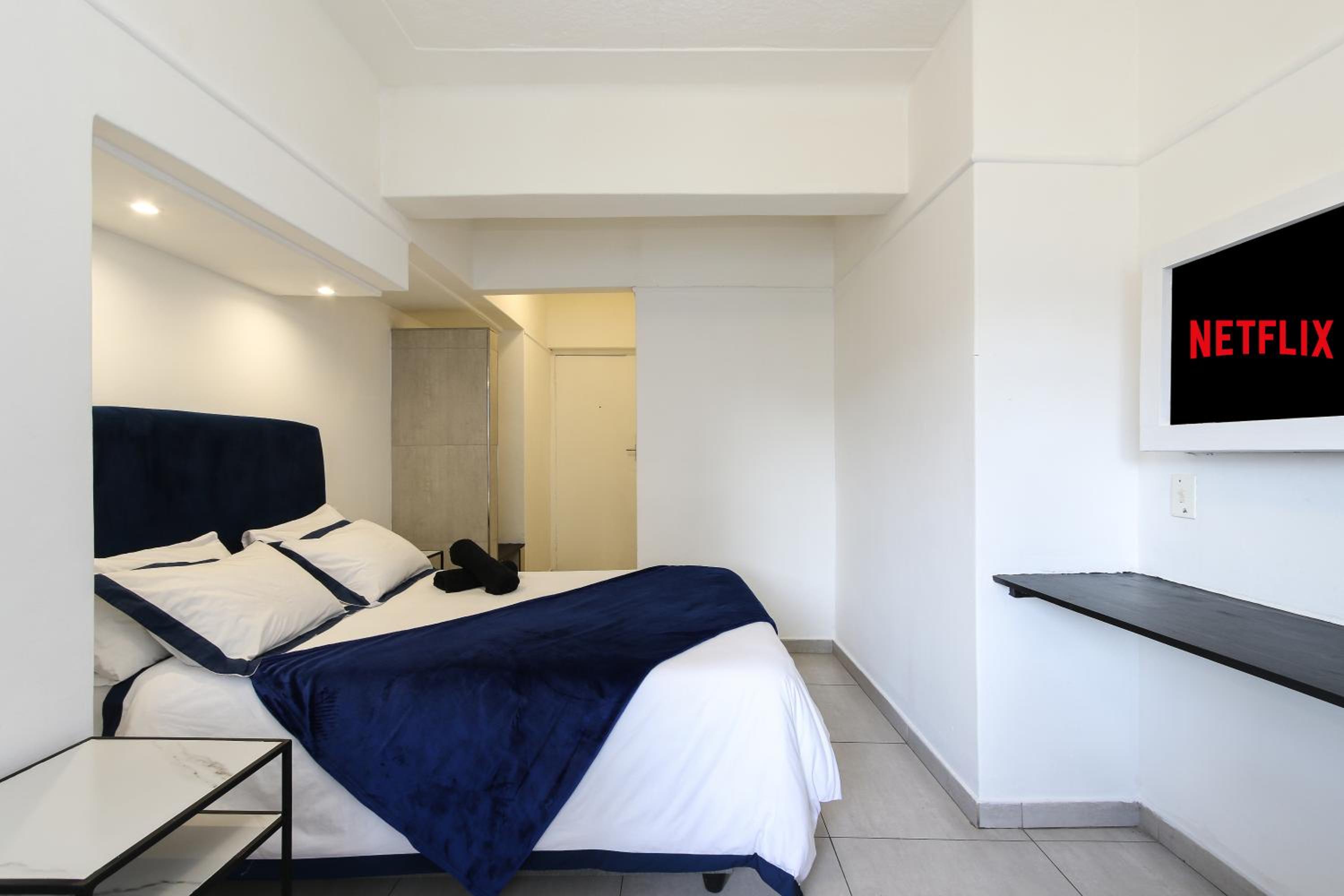 Budget Double Room - Photo 1