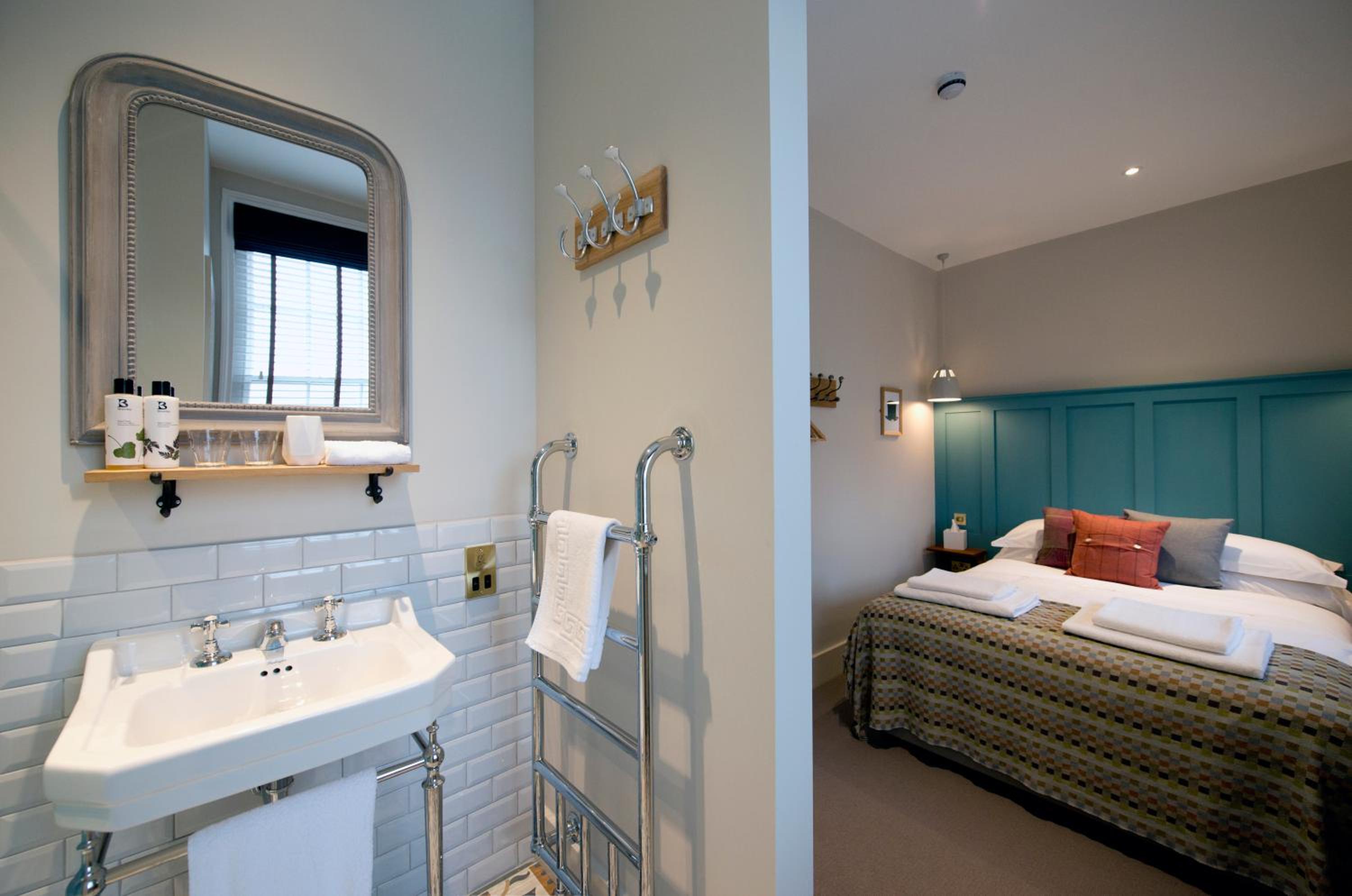 Double Room - Photo 3