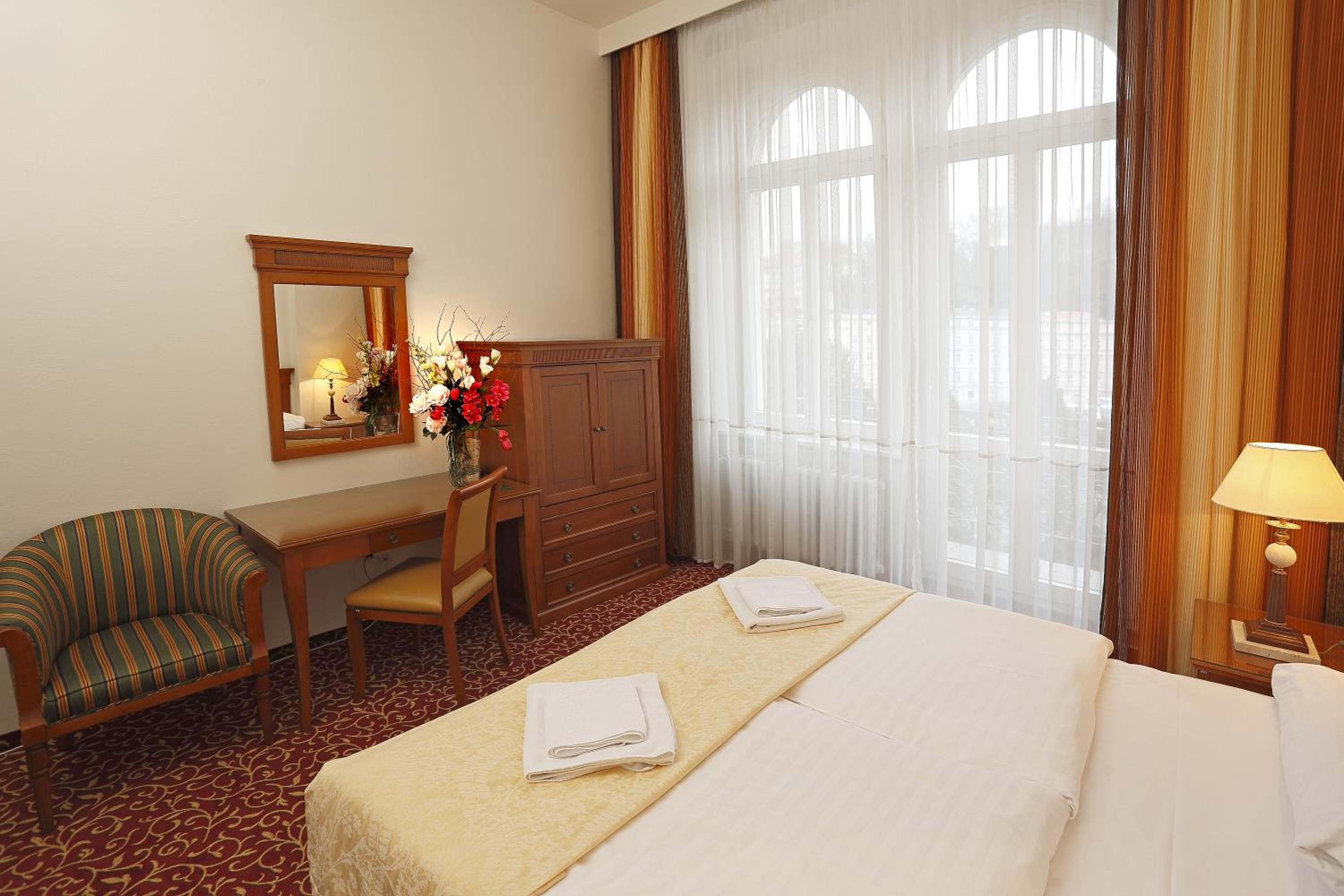 Comfort Double Room with Balcony and Promenade View photo 2