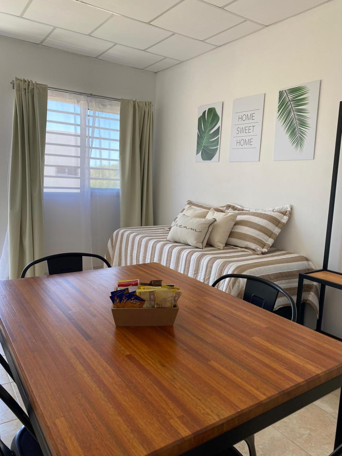 One-Bedroom Apartment photo 2