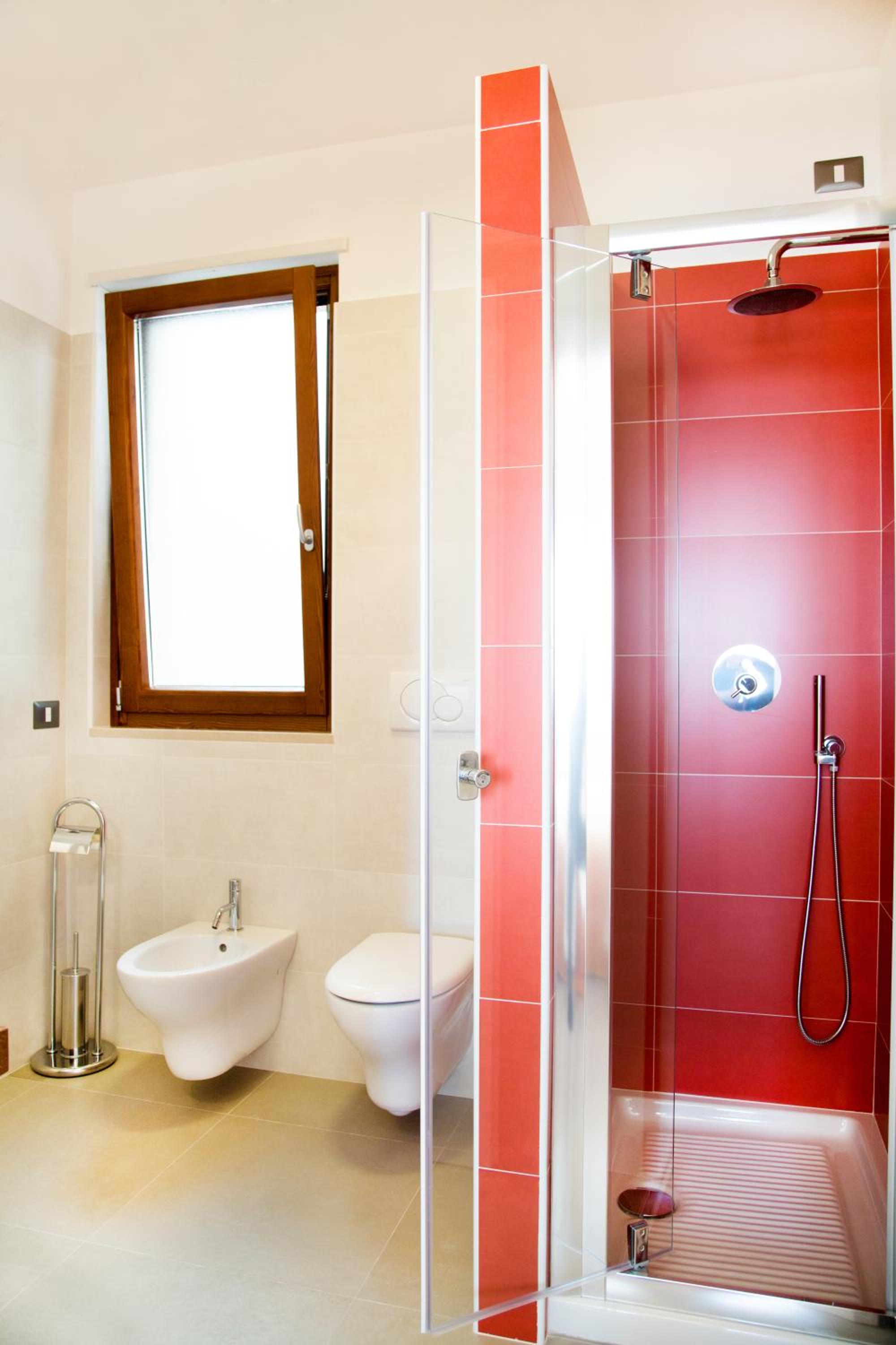 Double Room with Balcony and Sea View - Photo 11