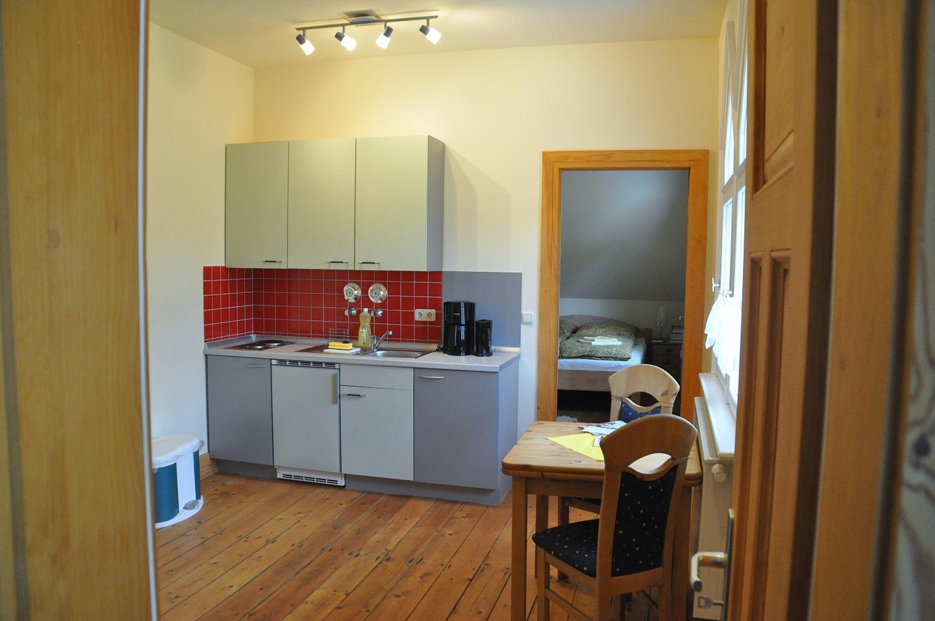 One-Bedroom Apartment photo 3