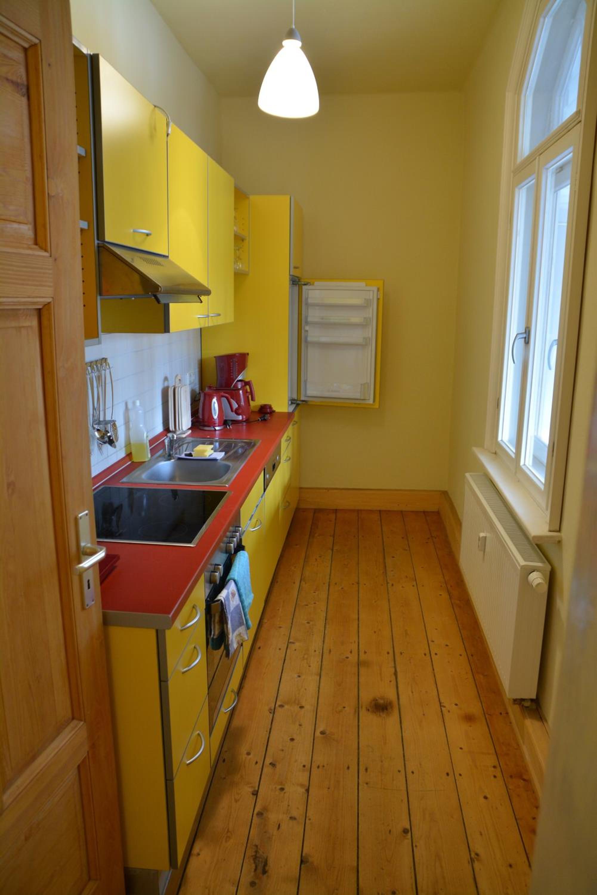 One-Bedroom Apartment photo 2