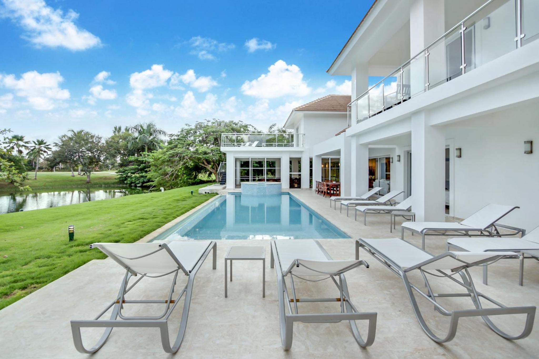 Deluxe Villa