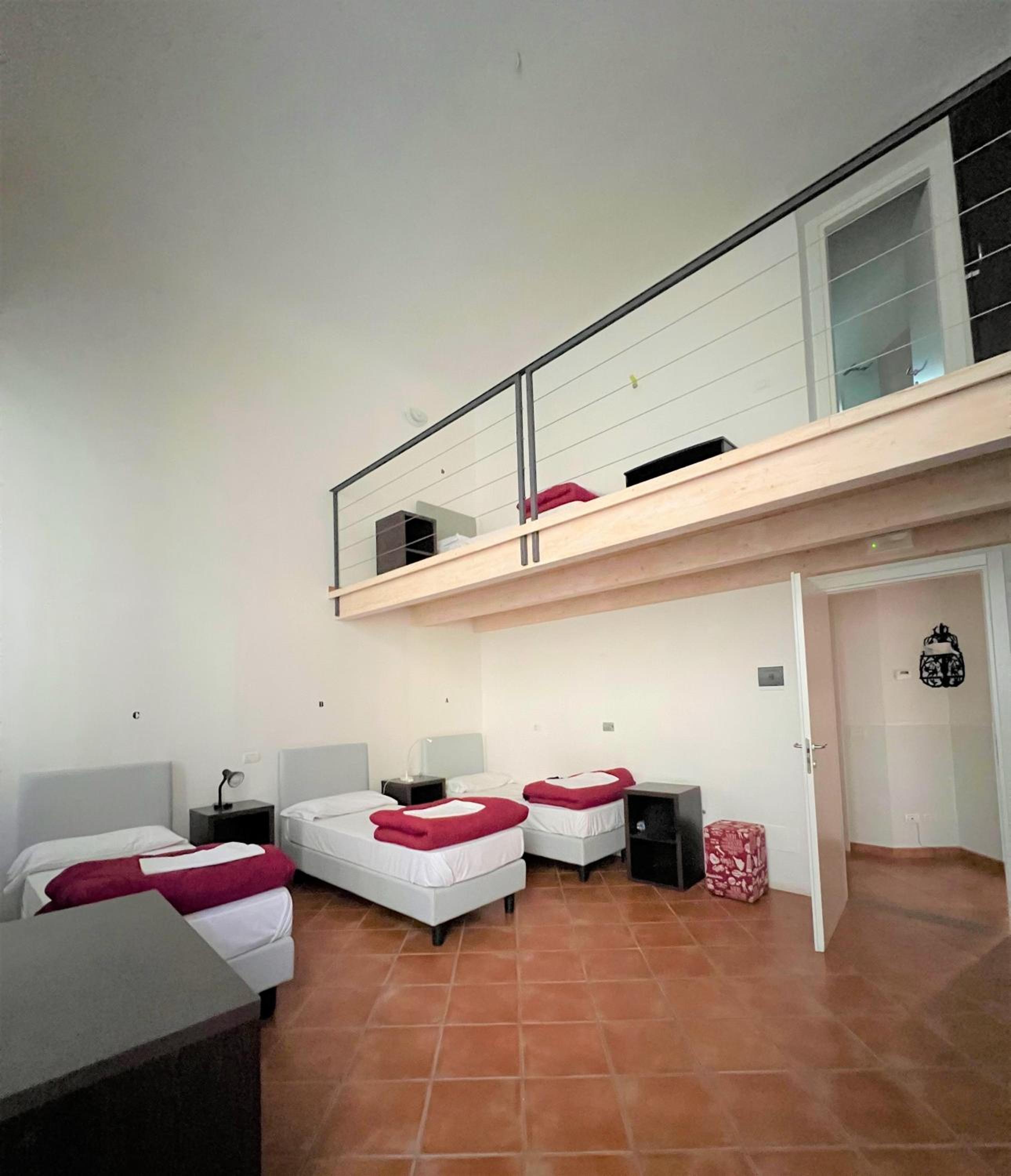 Bed in 4-Bed Female Dormitory Room photo 1