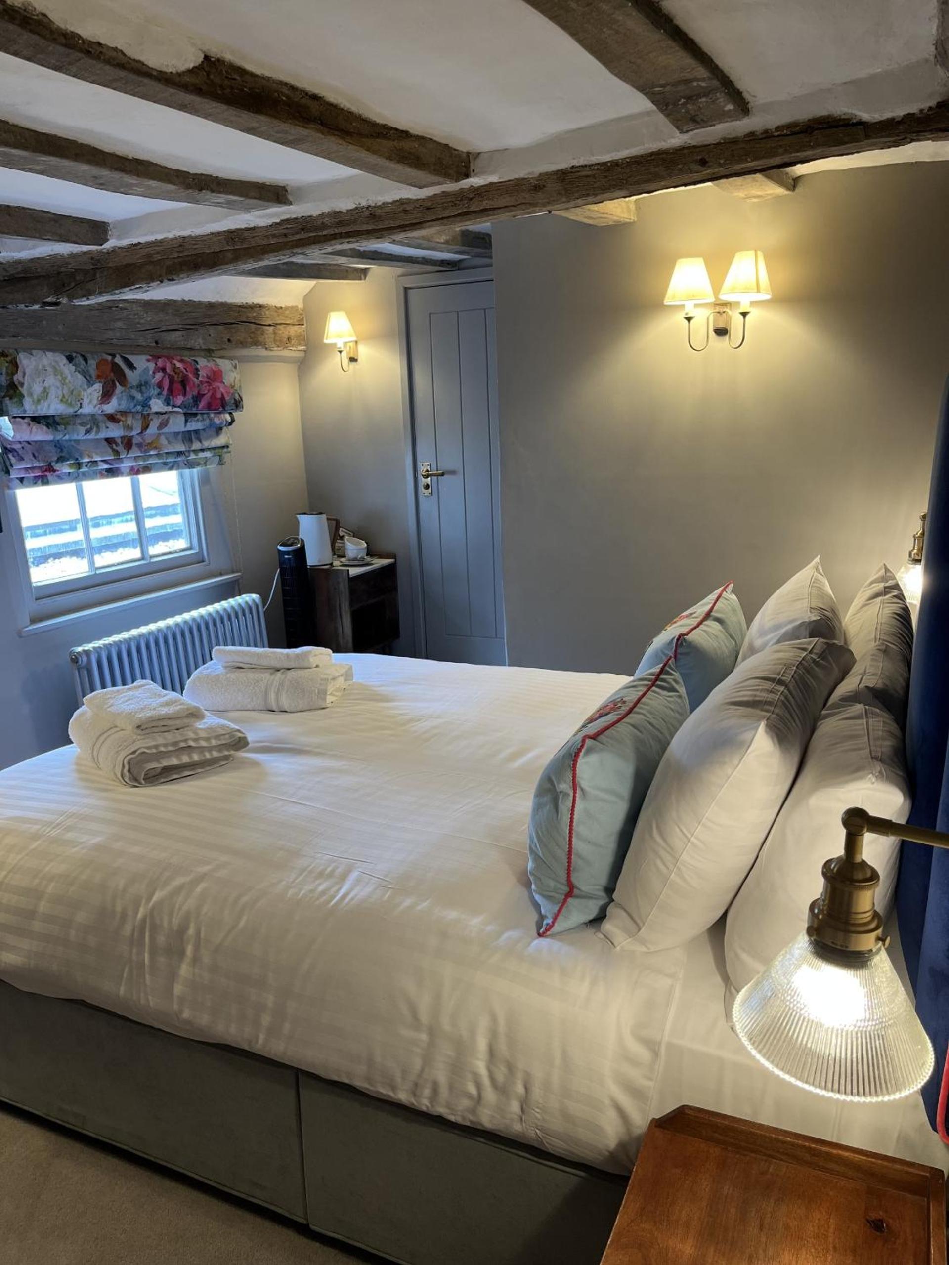 Double Room with Private Bathroom photo 2