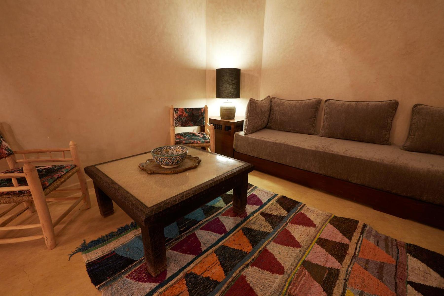 Double Room - Photo 16