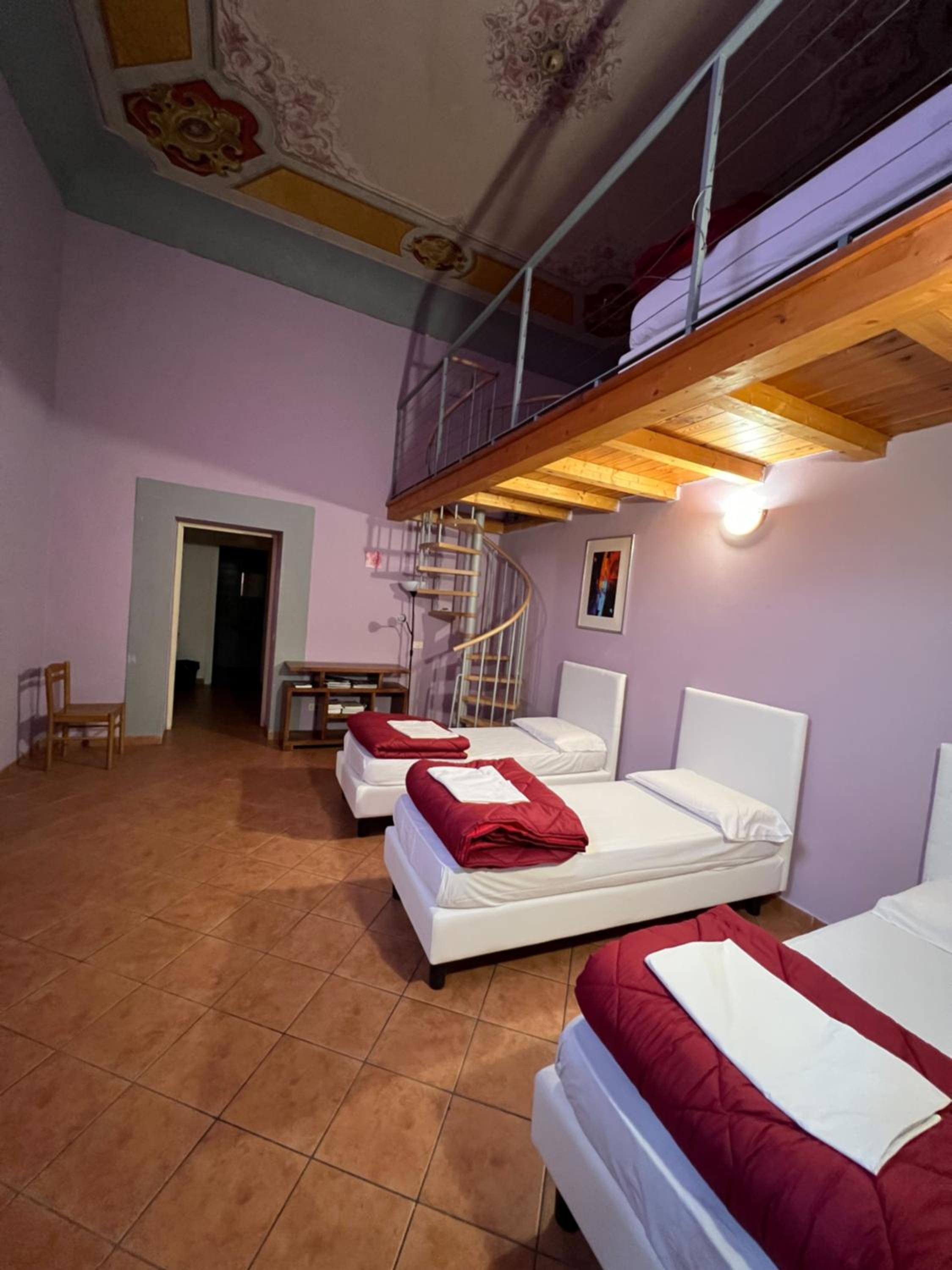 Bed in 6-Bed Female Dormitory Room photo 2