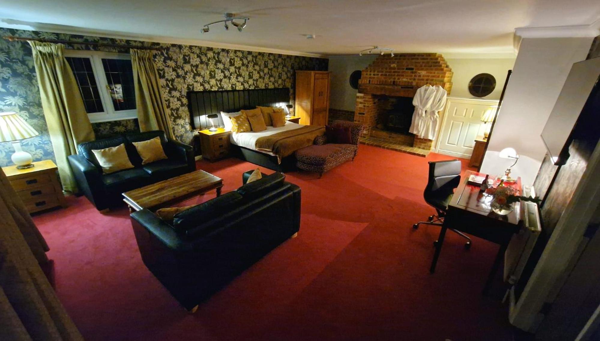 Junior Suite with Garden View - Photo 1
