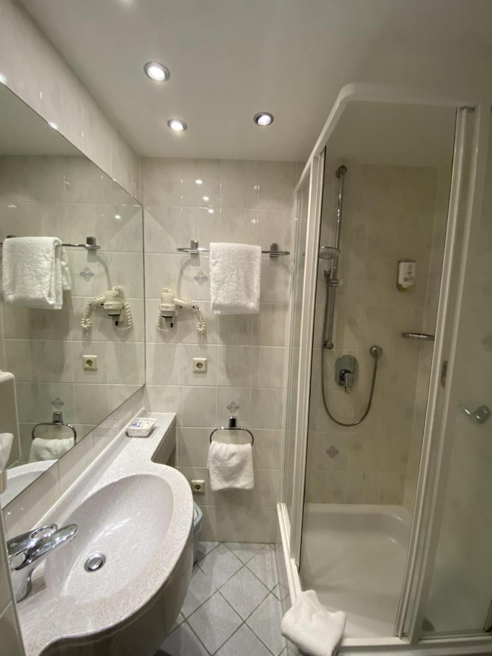 Standard Single Room photo 3