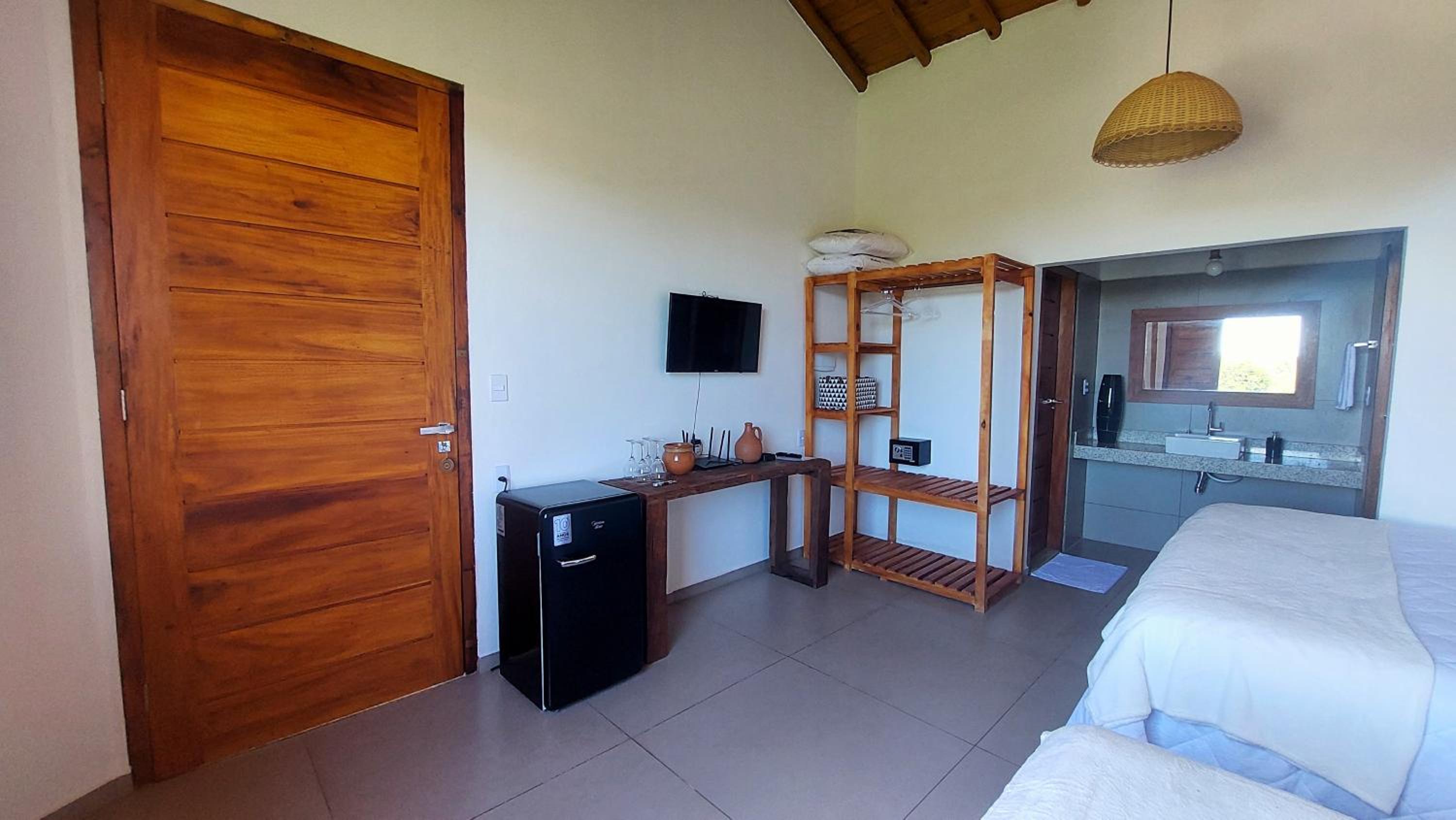 King Suite with Balcony photo 2