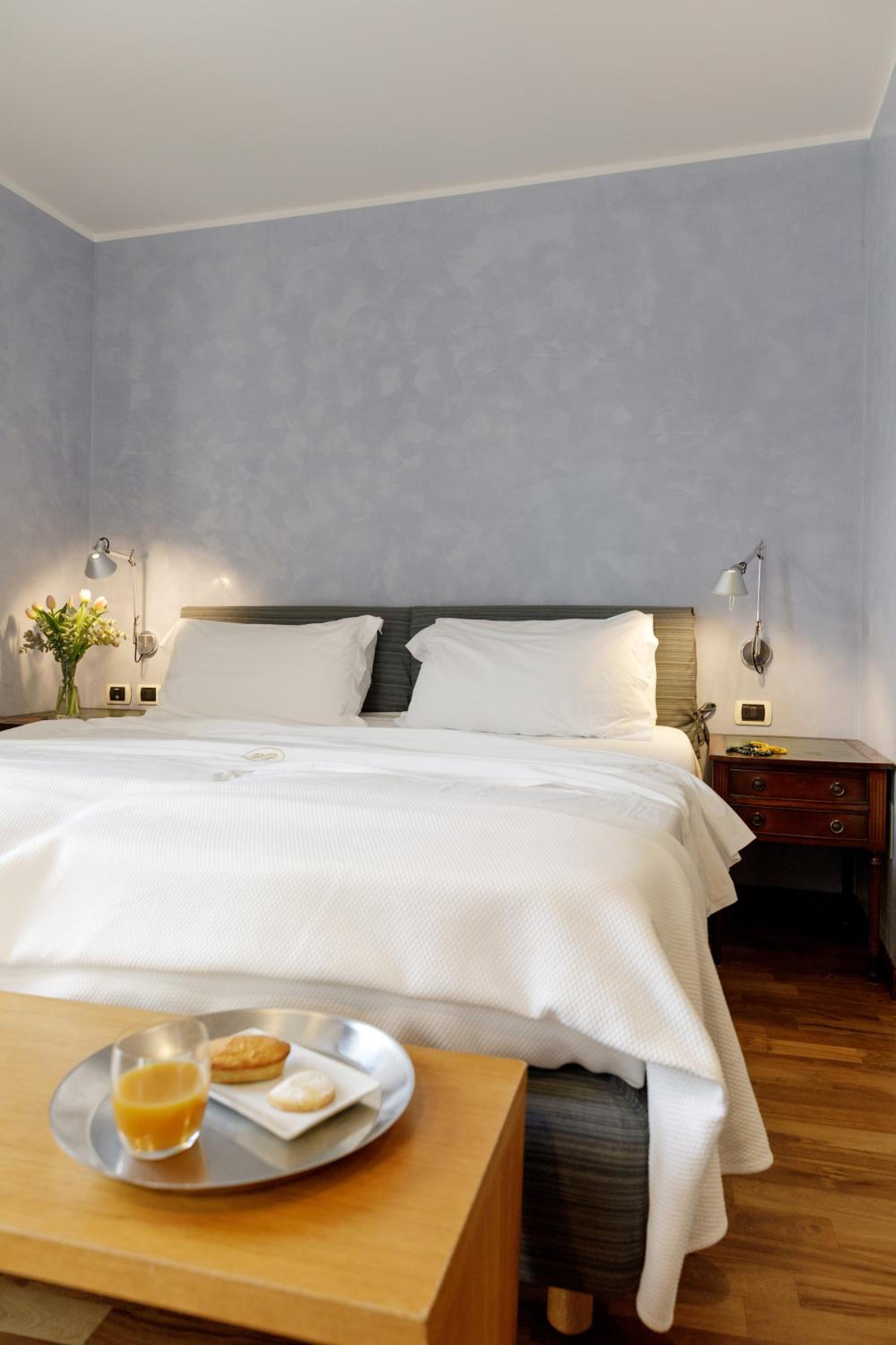 Double Room - Photo 5