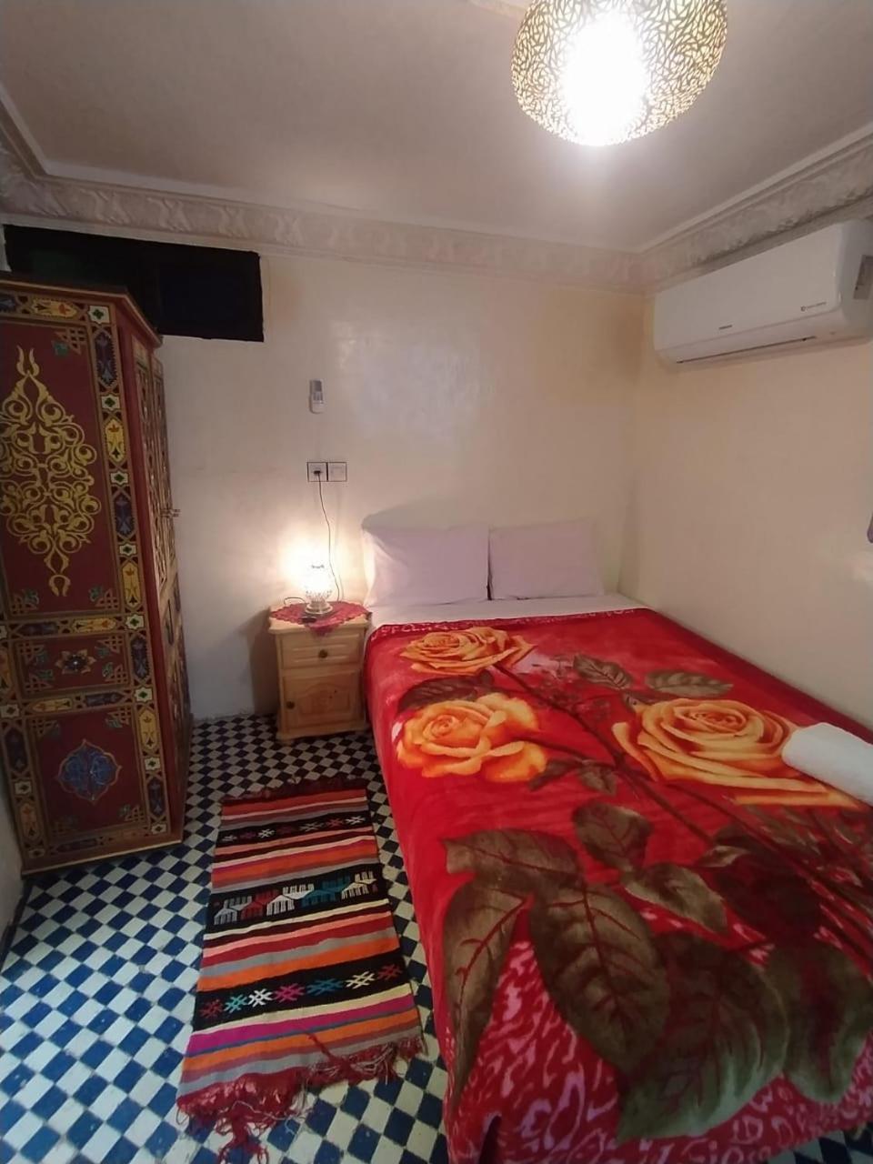 Economy Double Room - Photo 17