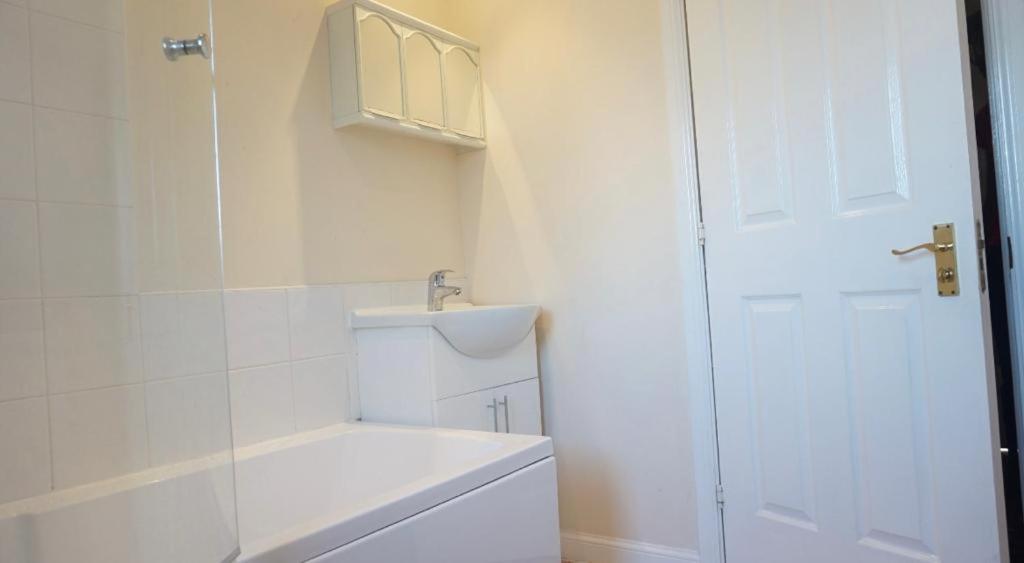 Budget Double Room photo 3