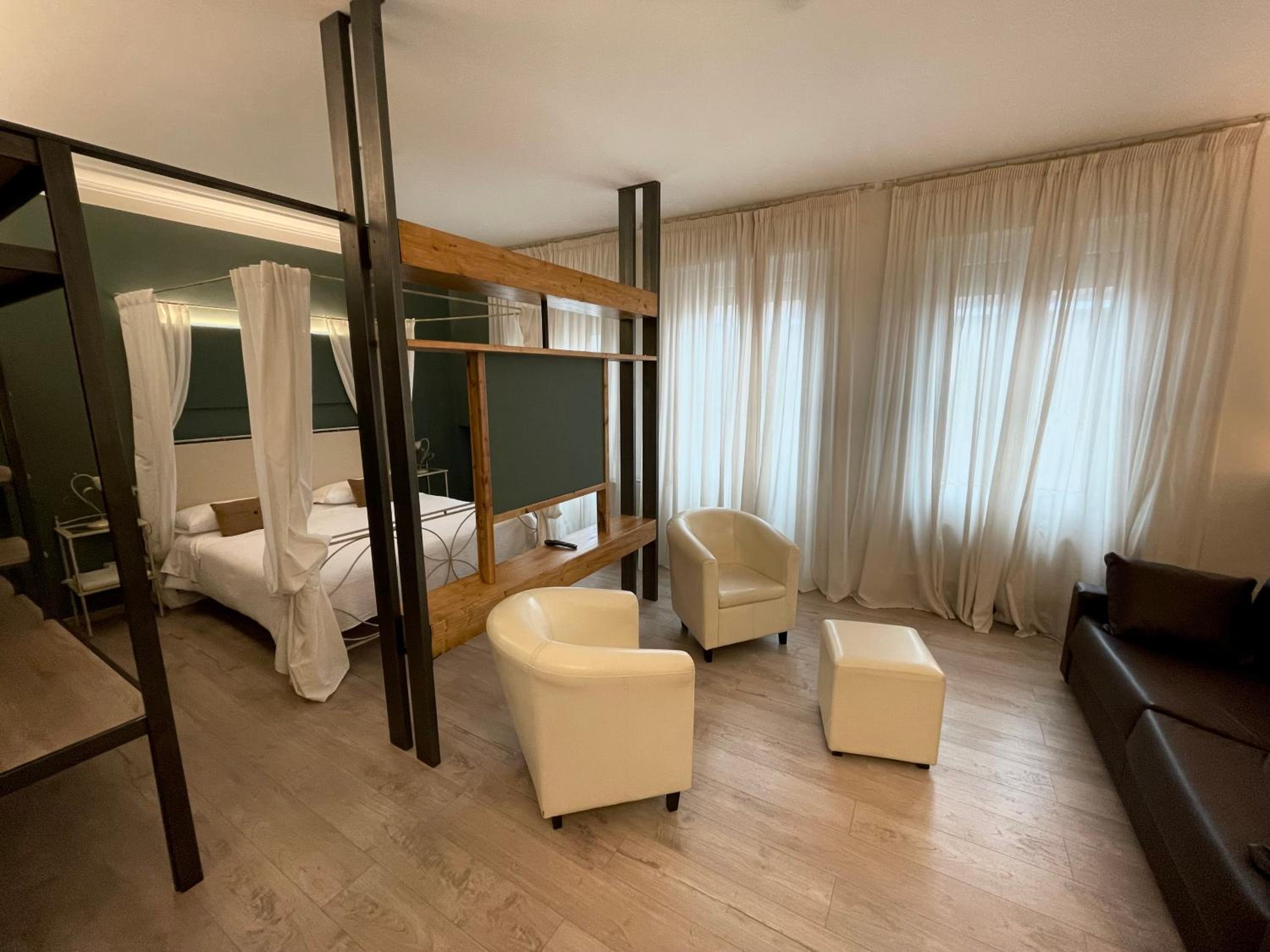 Junior Suite - Photo 1