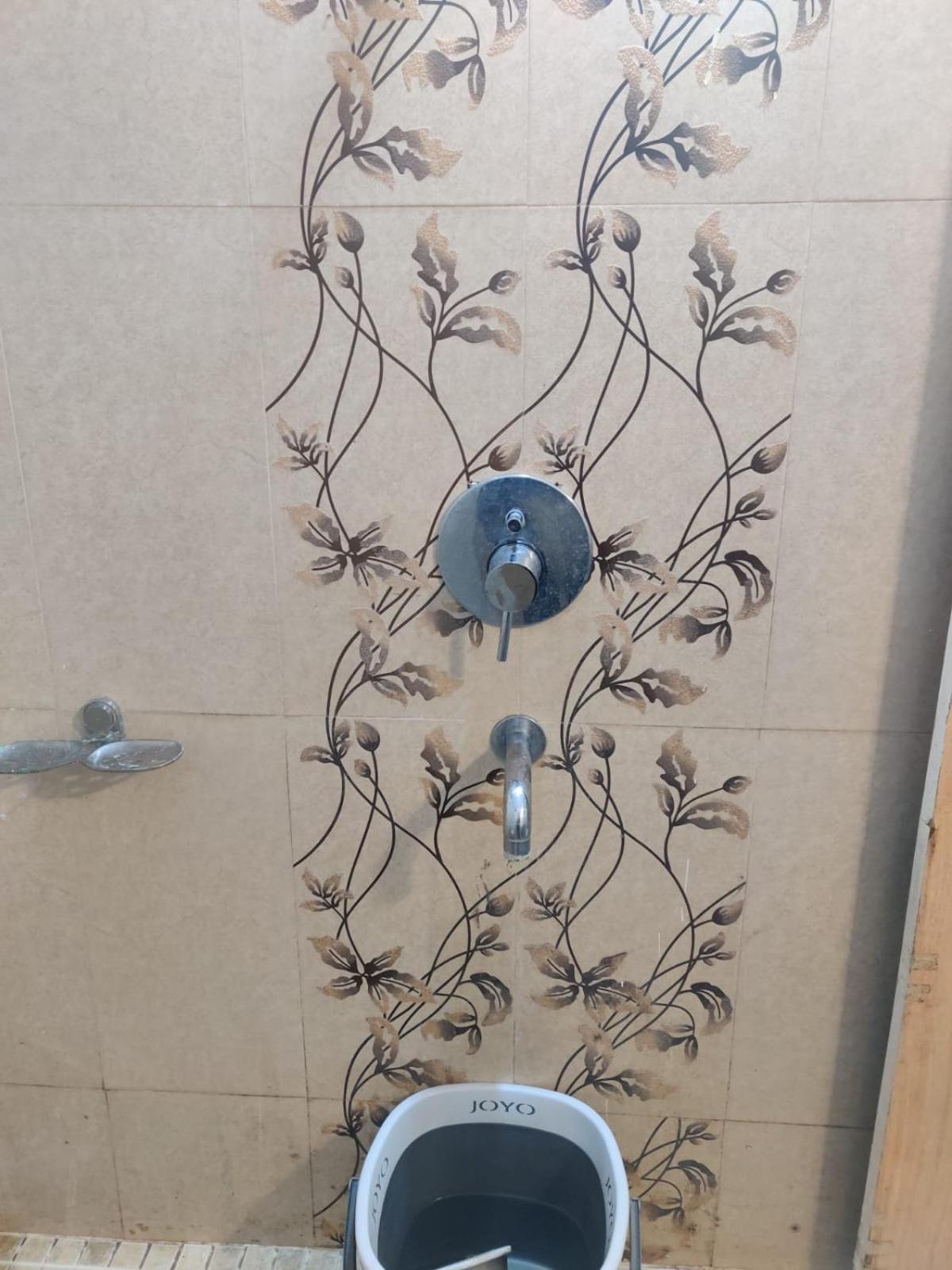 Family Room with Bathroom photo 2