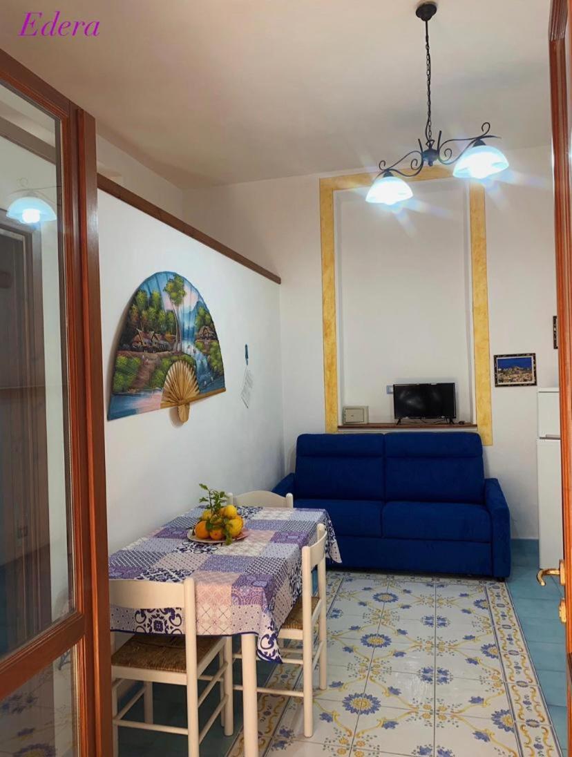 One-Bedroom House - Photo 13